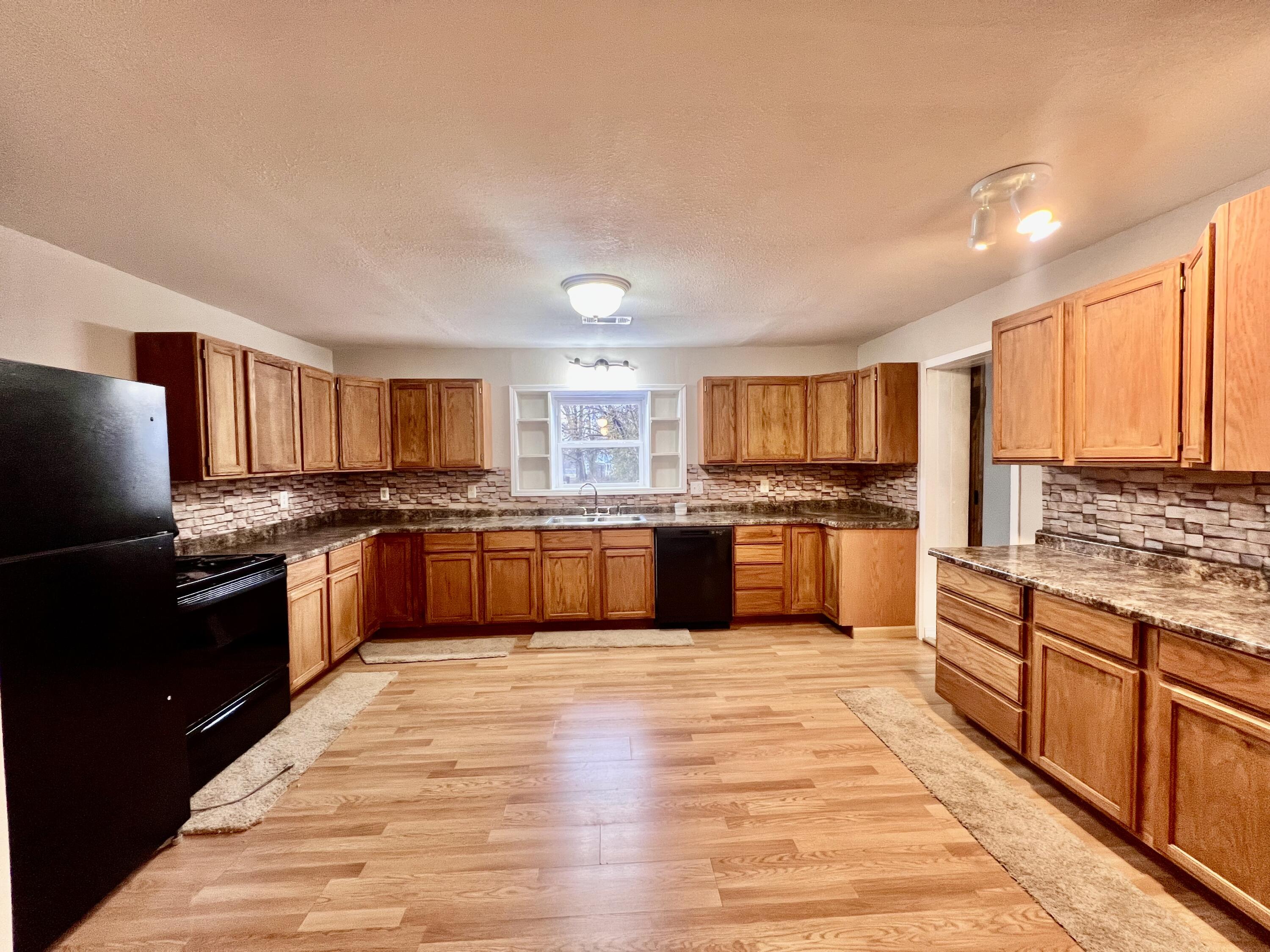 615 West State Route 17 Property Photo 4