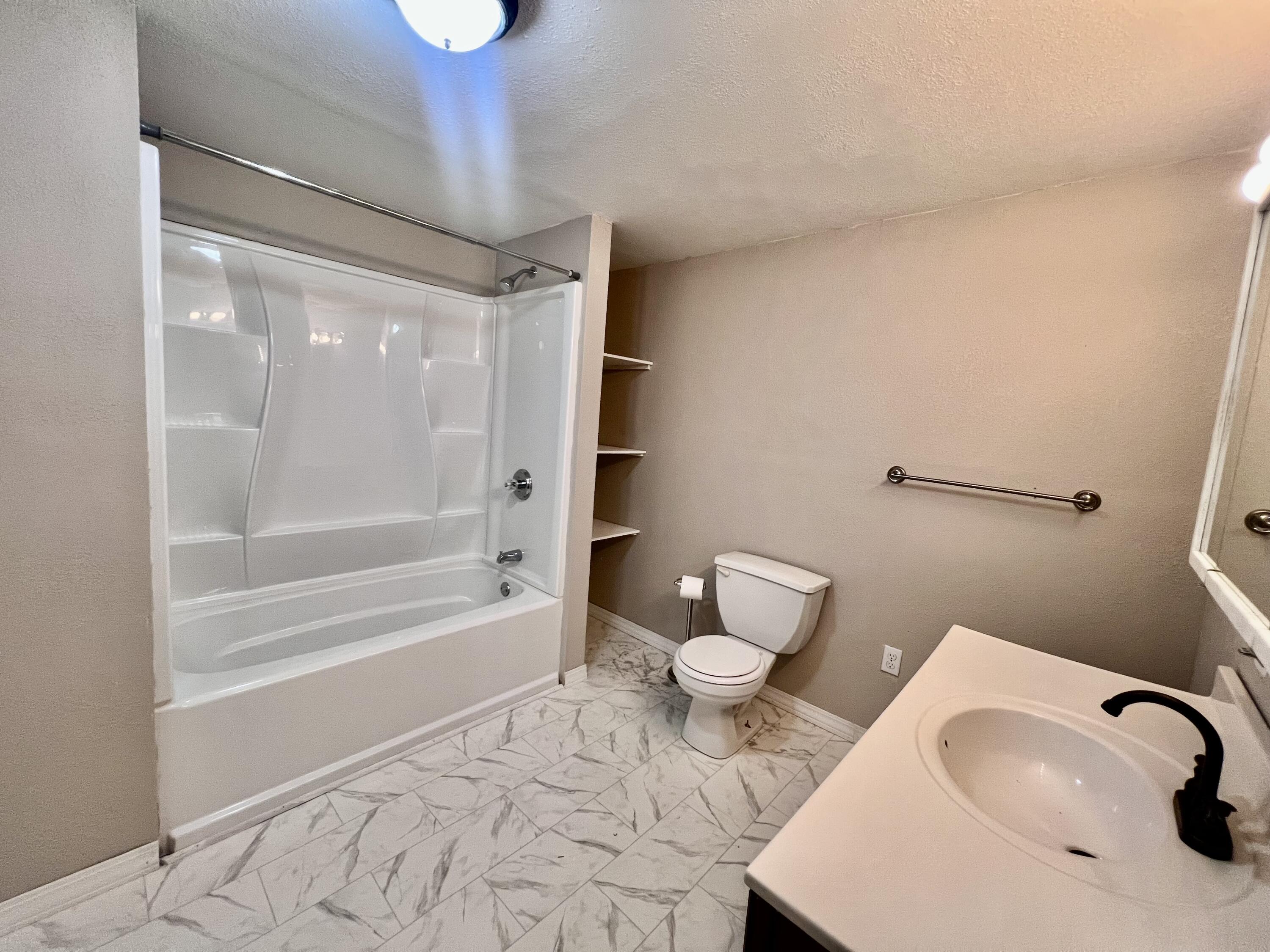 615 West State Route 17 Property Photo 8