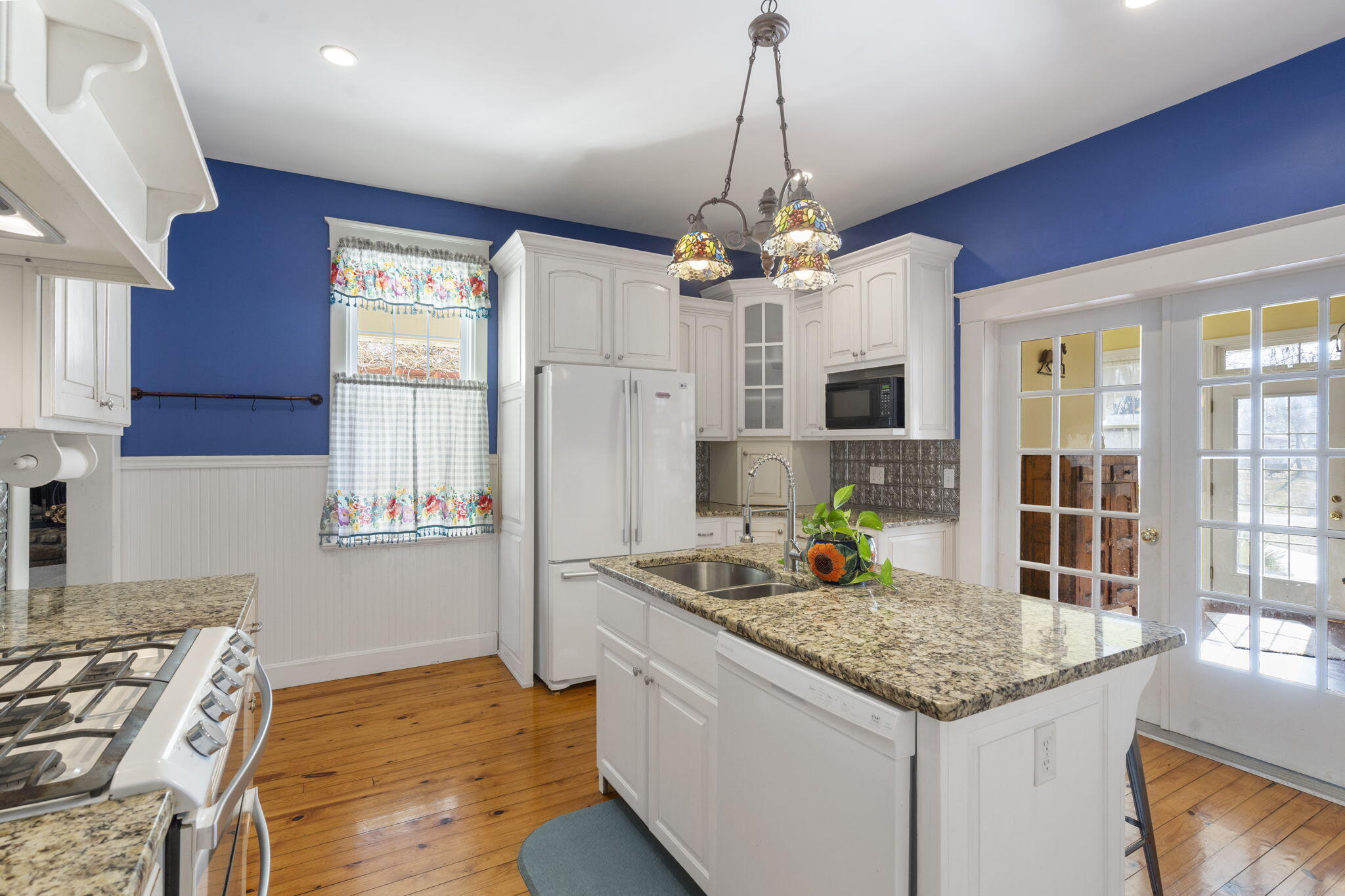 436 West Washington Street Property Photo 16
