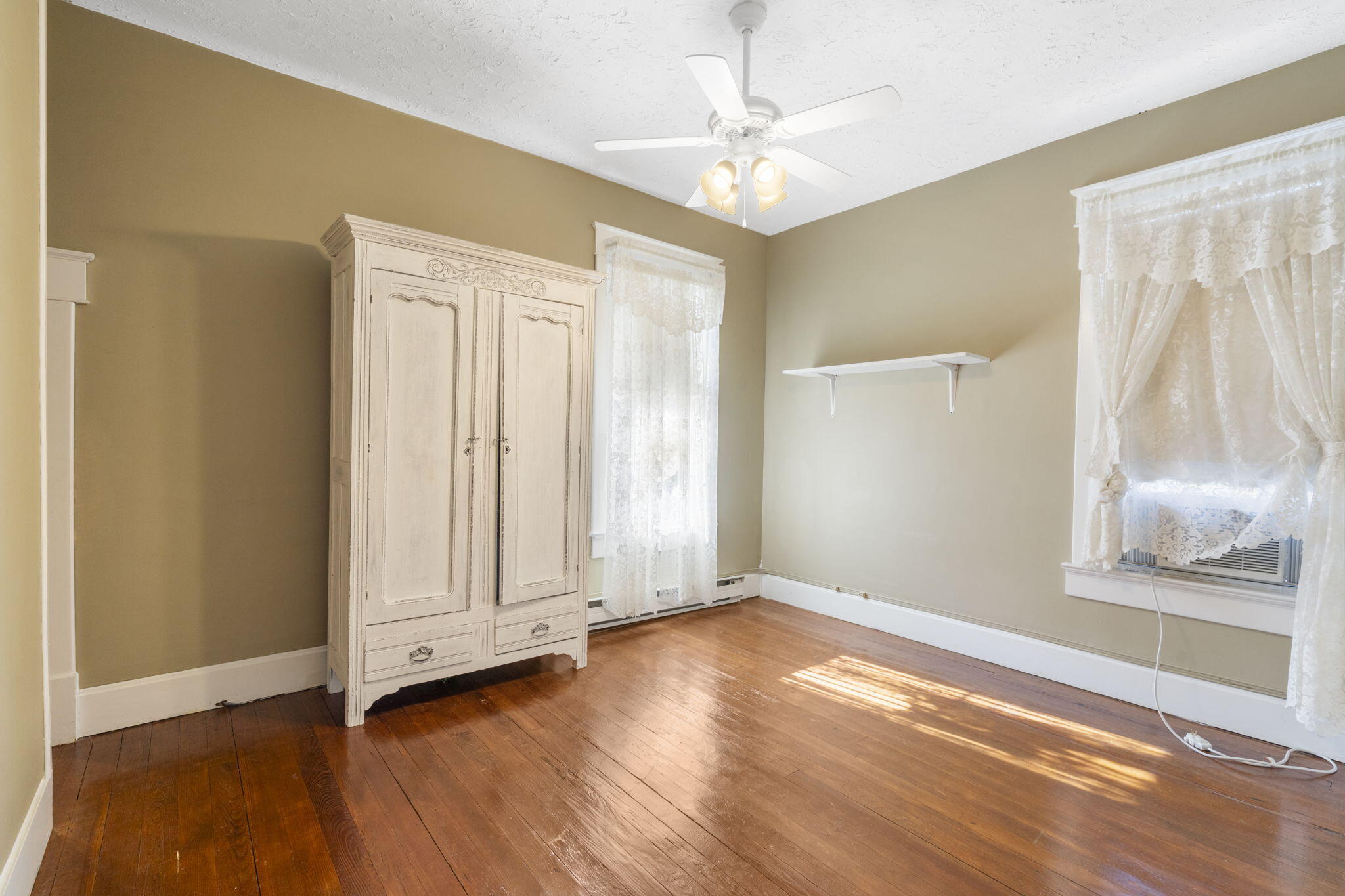 436 West Washington Street Property Photo 29