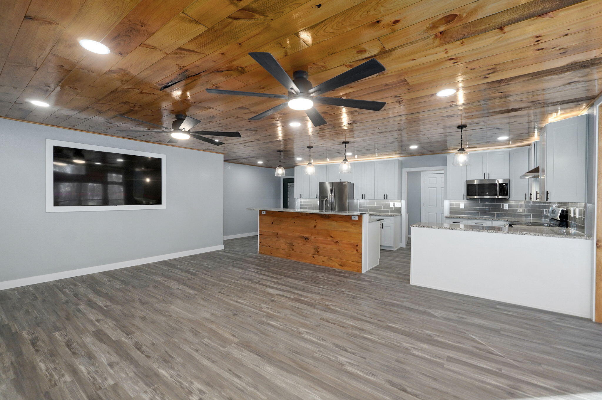 712 Cohick Street Property Photo 4