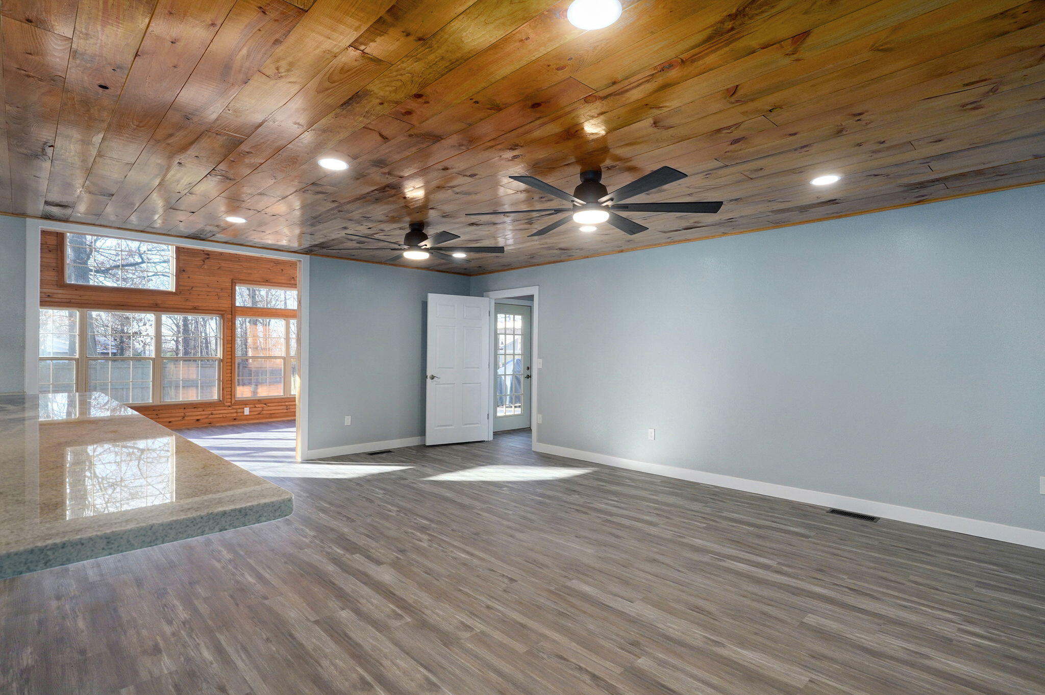 712 Cohick Street Property Photo 7