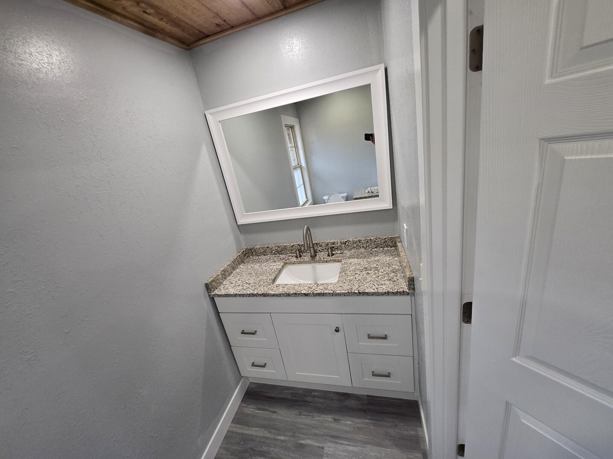 712 Cohick Street Property Photo 18