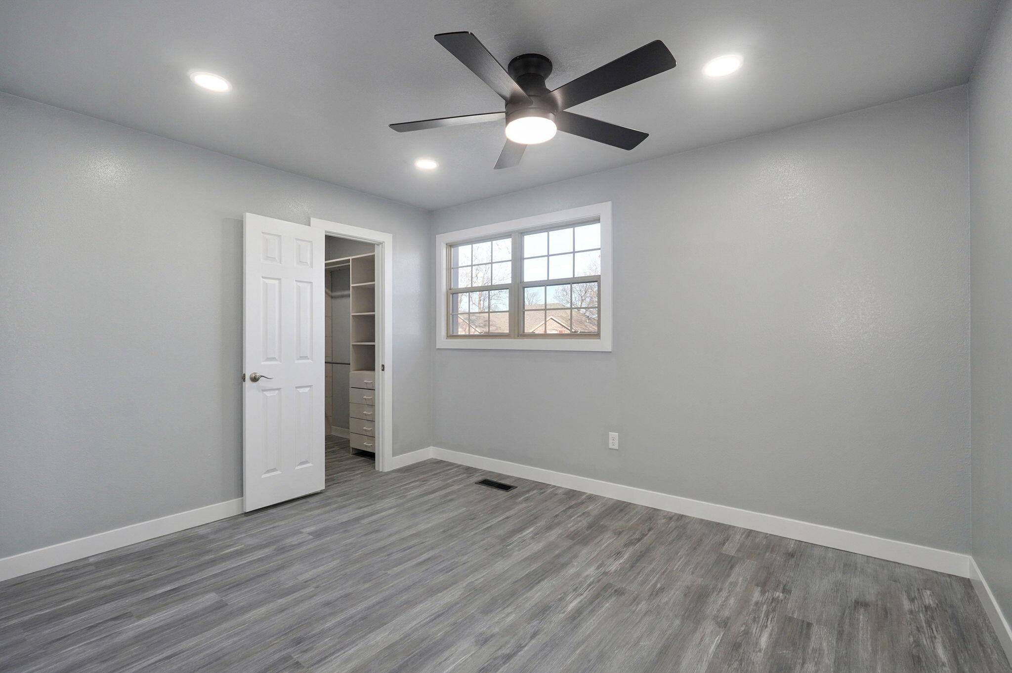 712 Cohick Street Property Photo 29