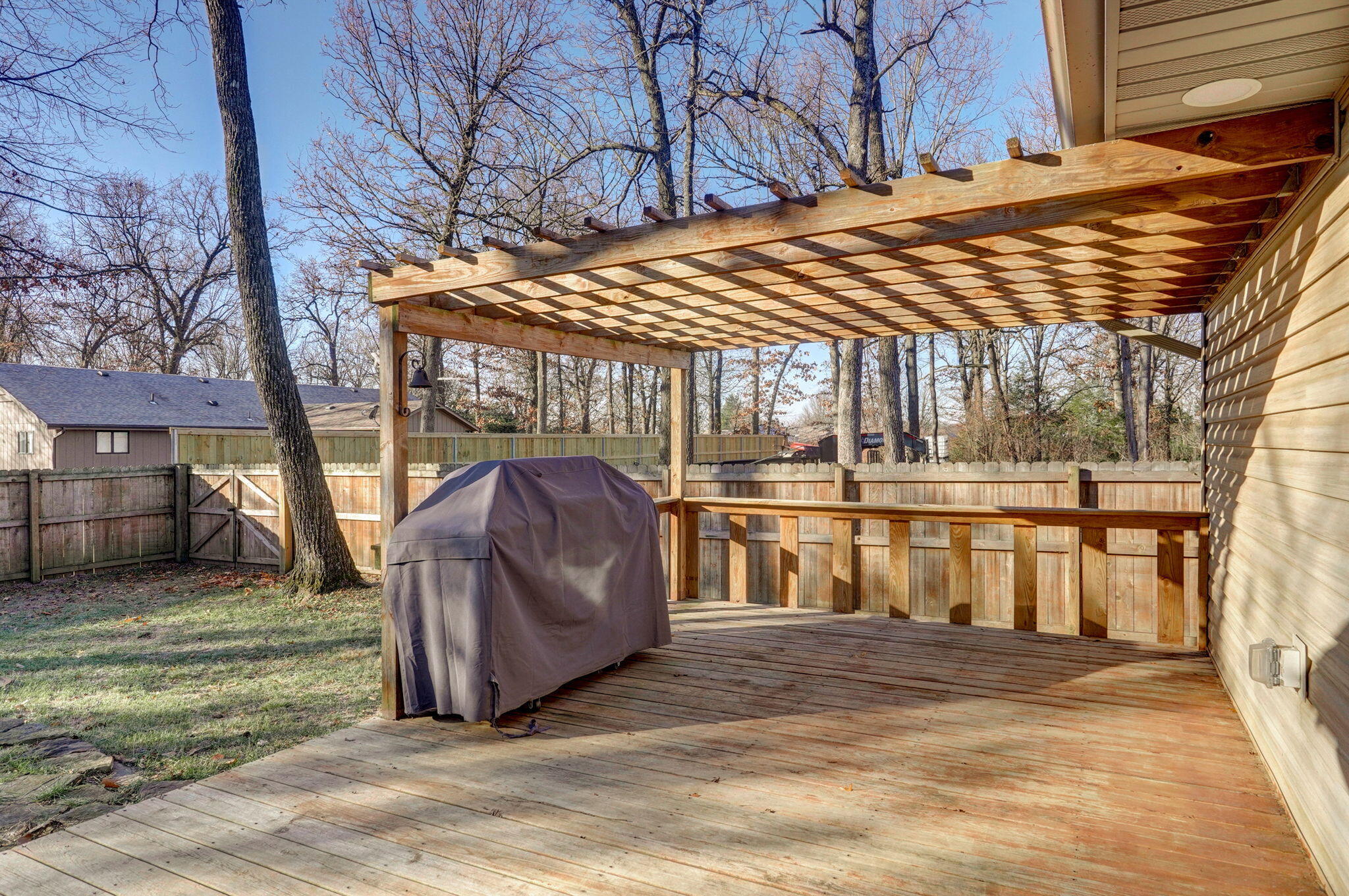 712 Cohick Street Property Photo 34
