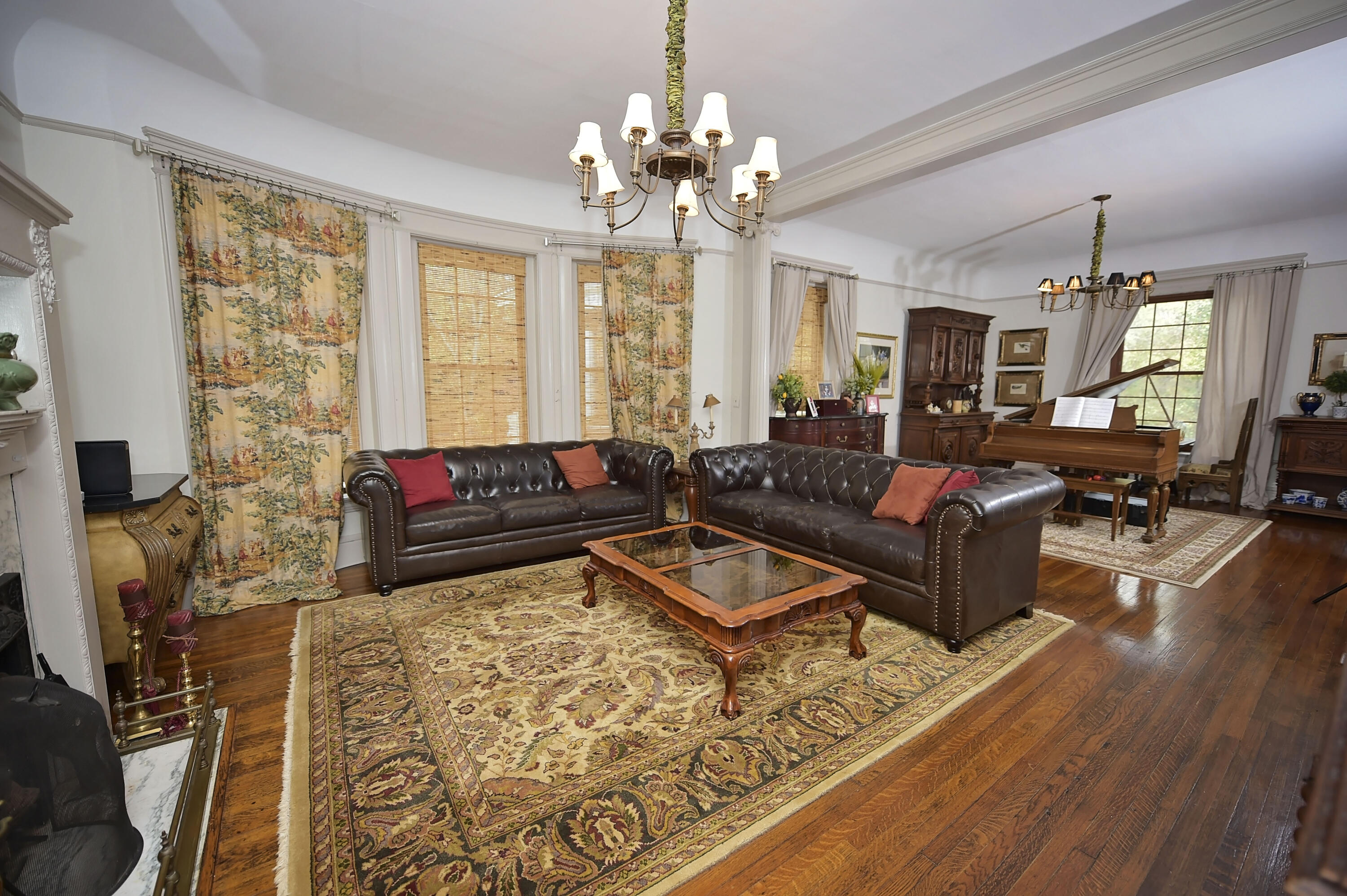 847 South Scenic Avenue Property Photo 8