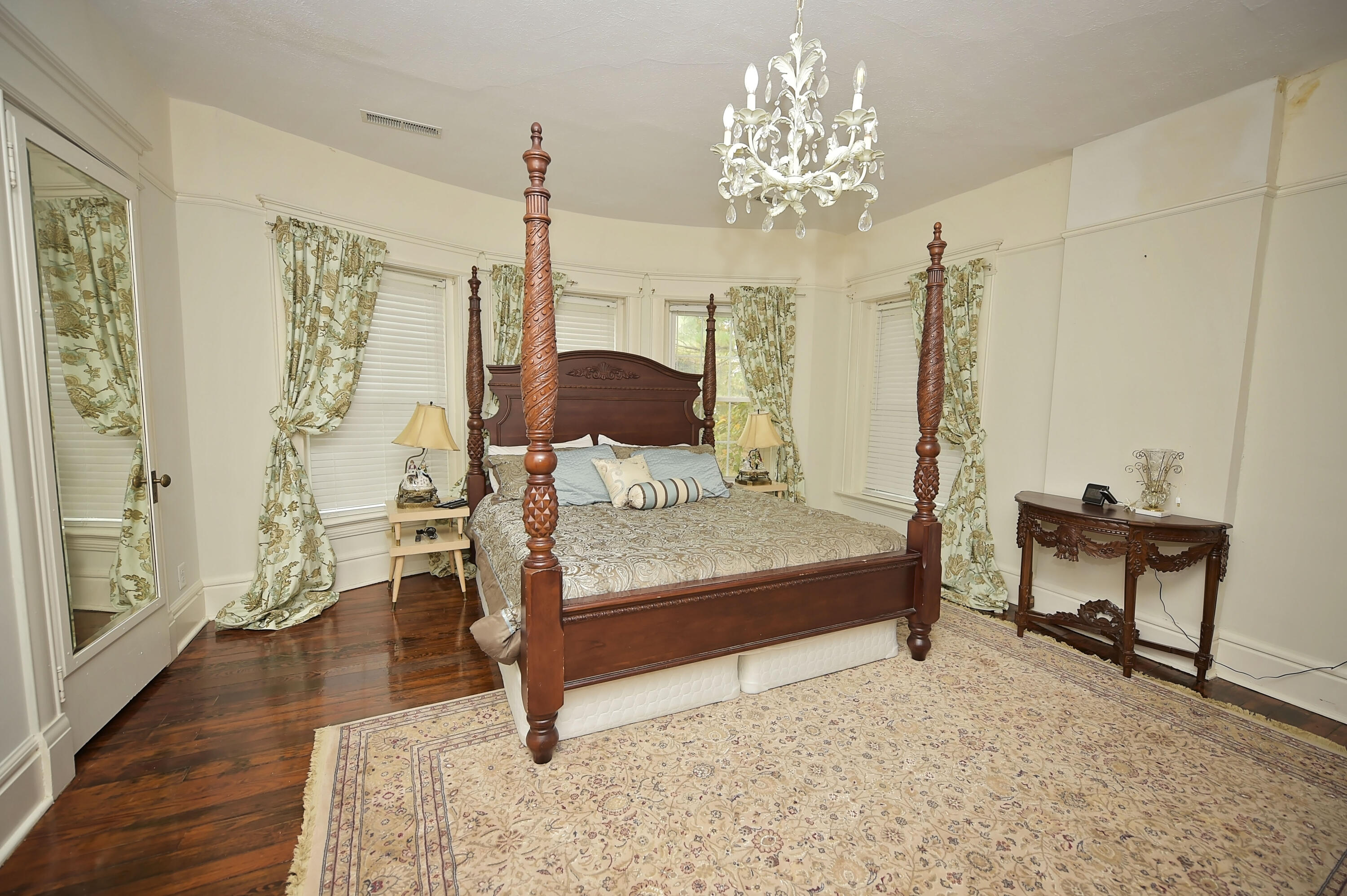 847 South Scenic Avenue Property Photo 13