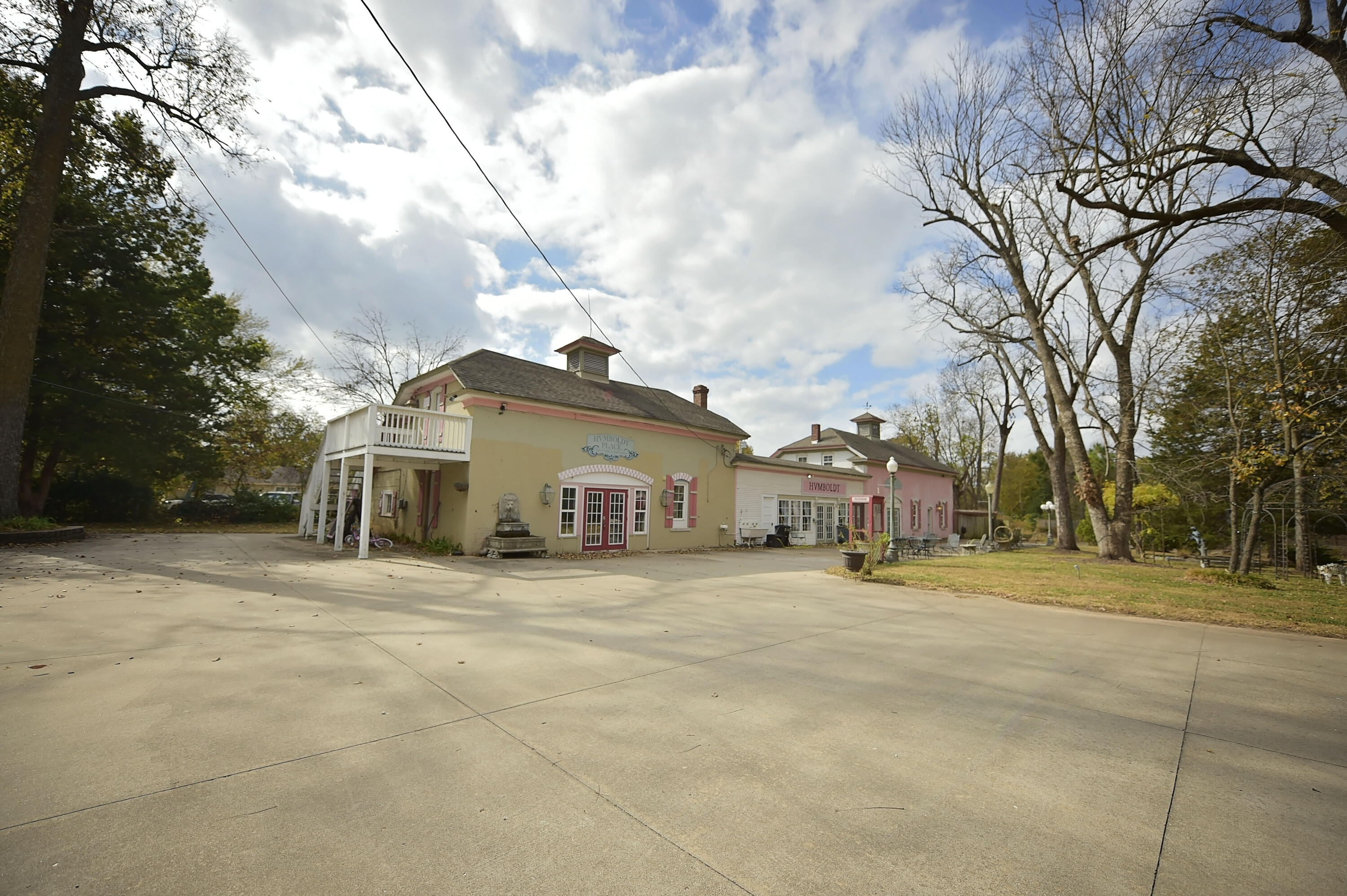 847 South Scenic Avenue Property Photo 22