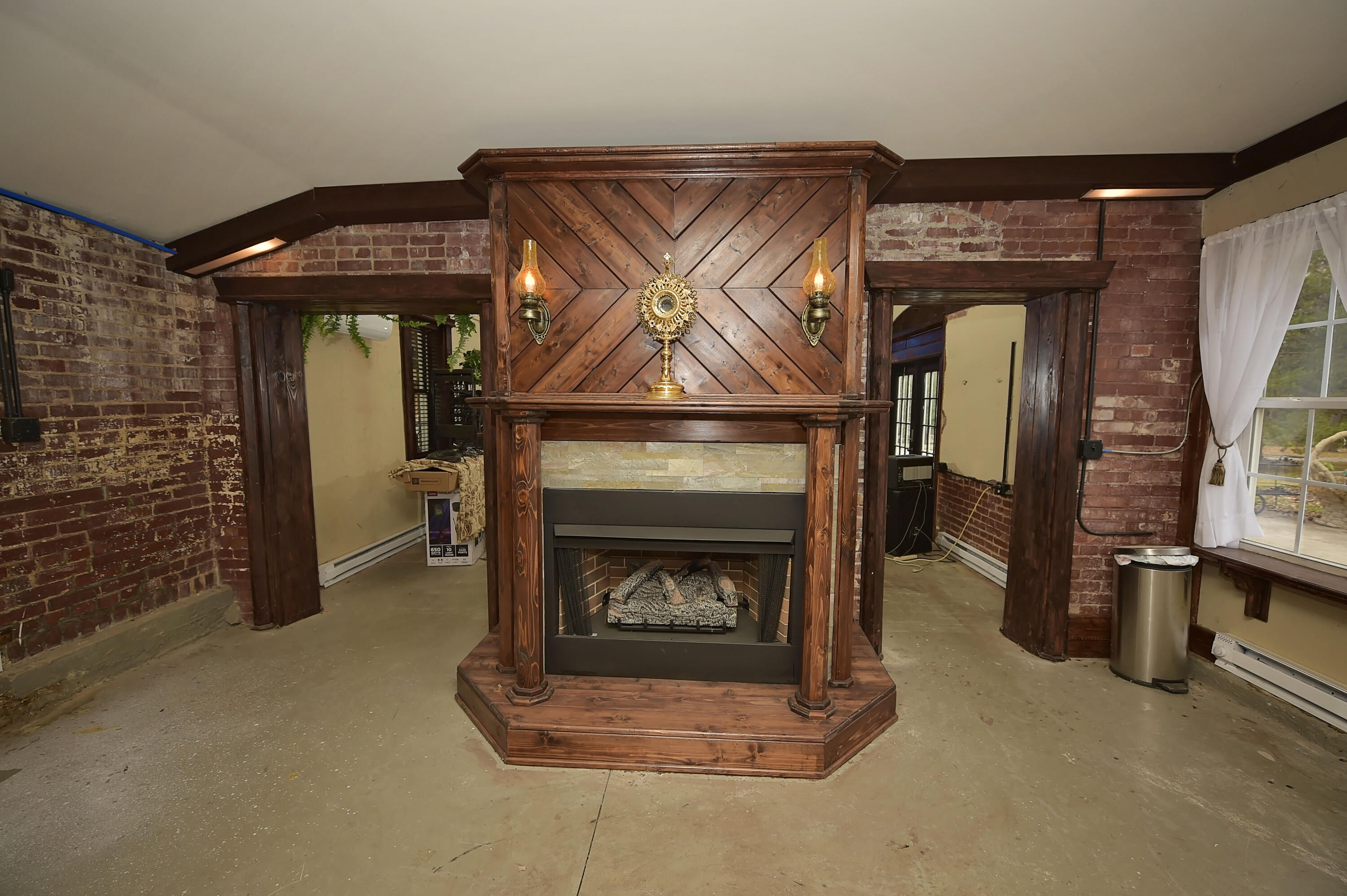 847 South Scenic Avenue Property Photo 26