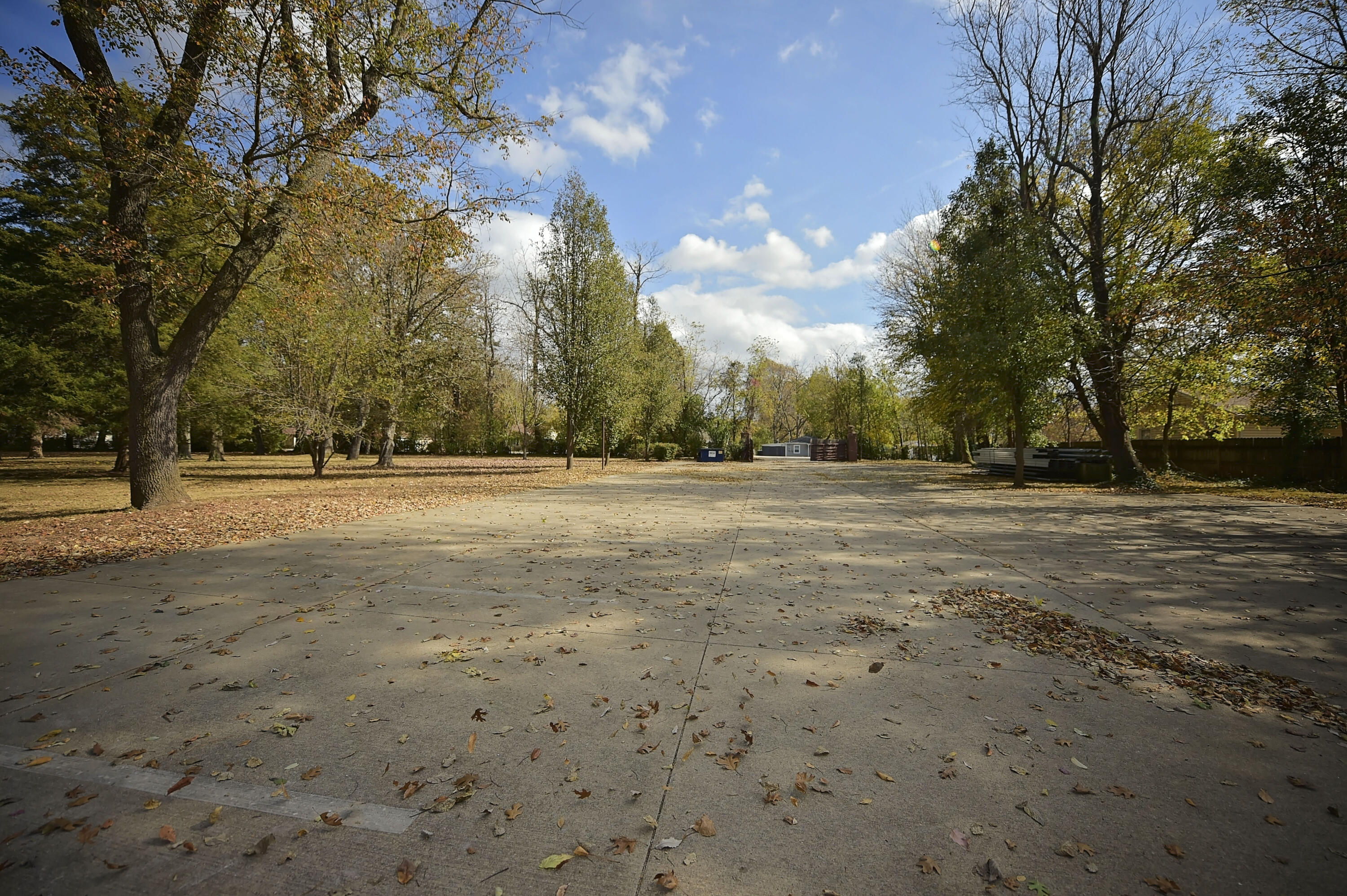 847 South Scenic Avenue Property Photo 33