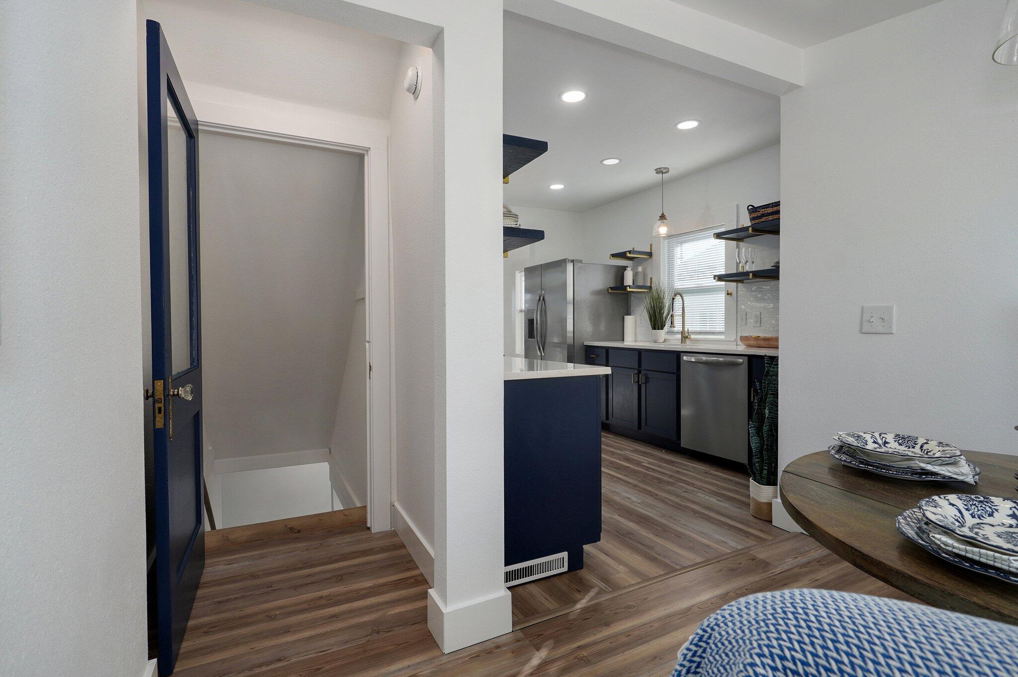 1203 South Market Street Property Photo 17