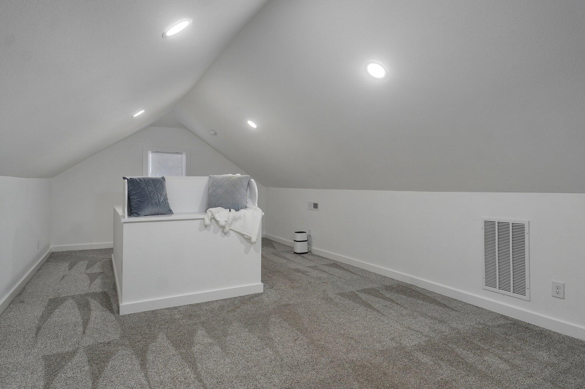 1203 South Market Street Property Photo 27