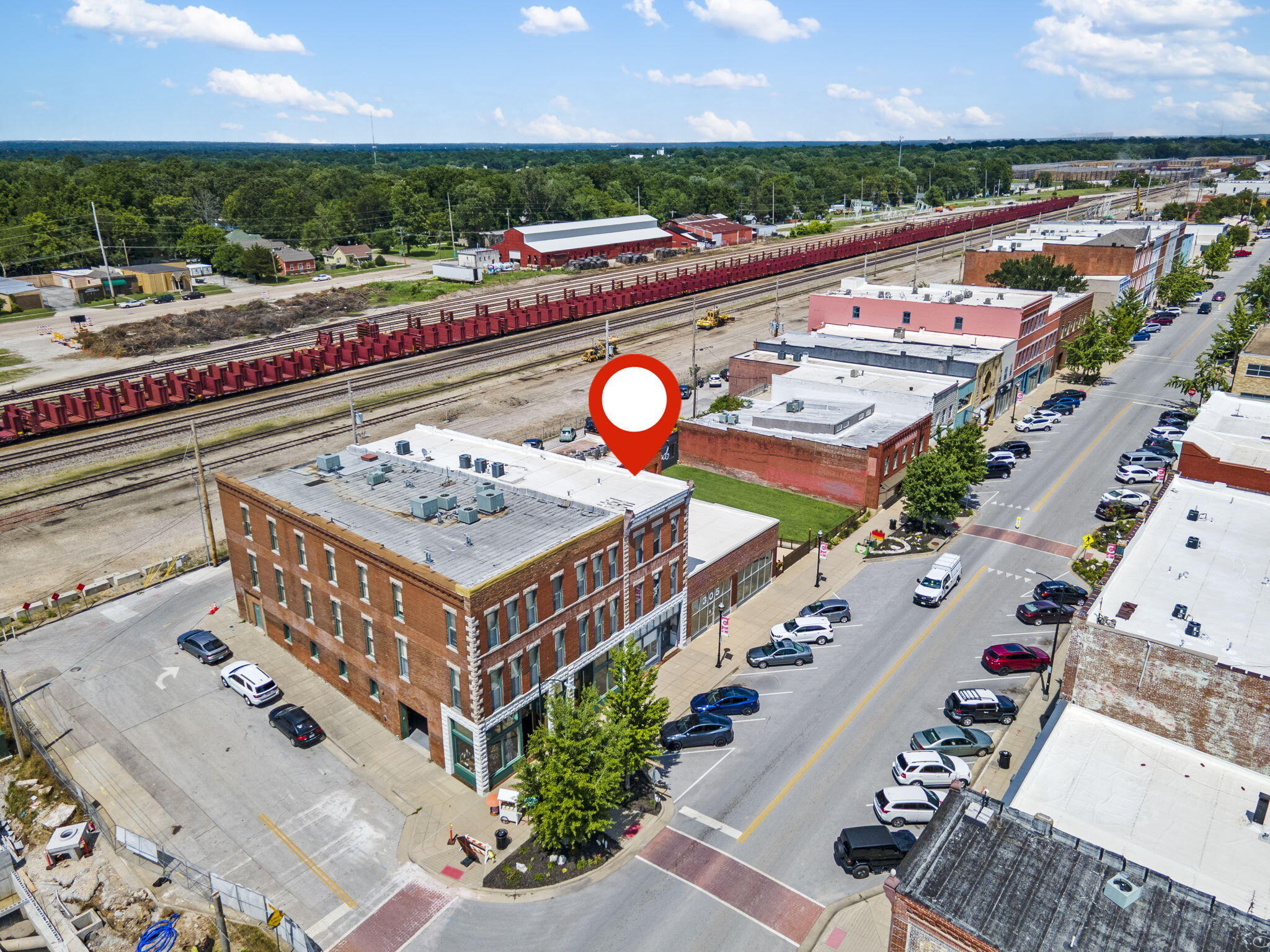 311 West Commercial Street Property Photo 56