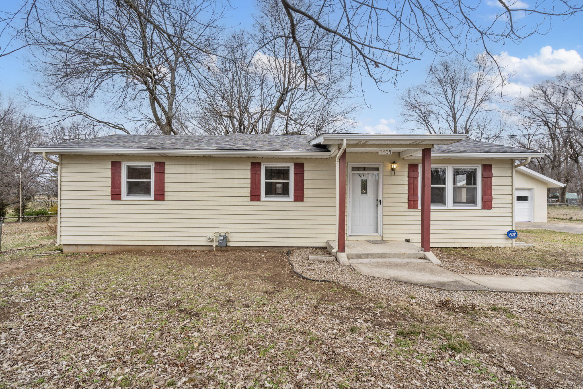 2405 West Kerr Street Property Photo 1