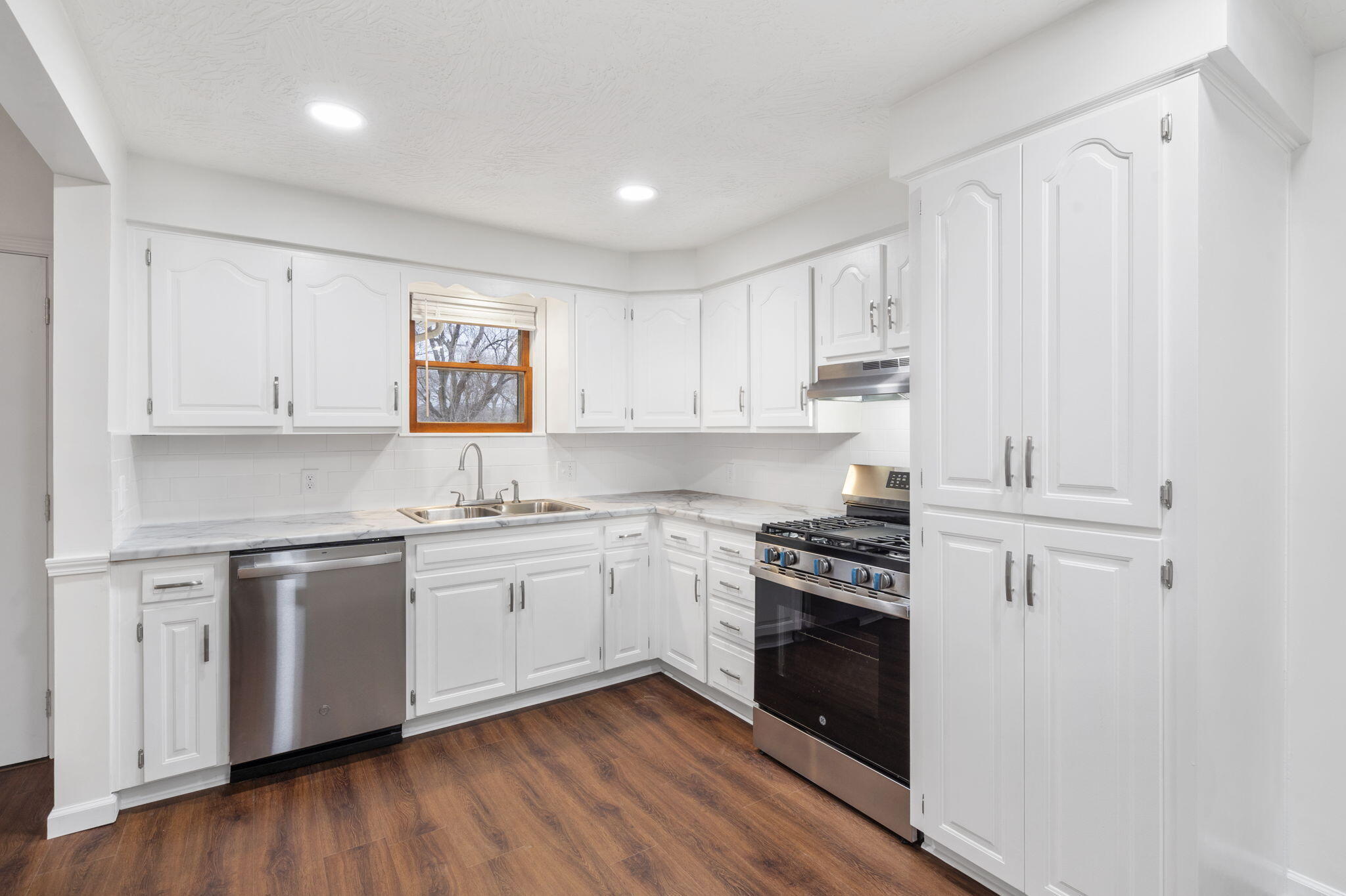 2405 West Kerr Street Property Photo 8