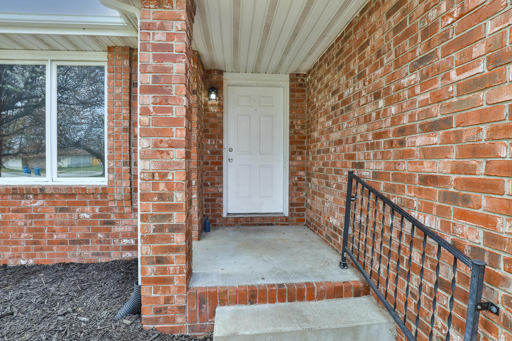 4342 West Weaver Road Property Photo 3
