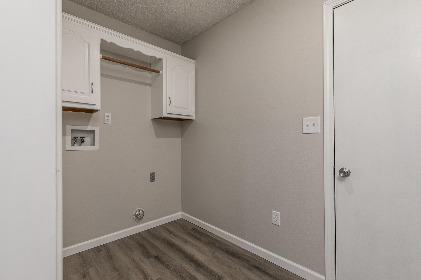4342 West Weaver Road Property Photo 13