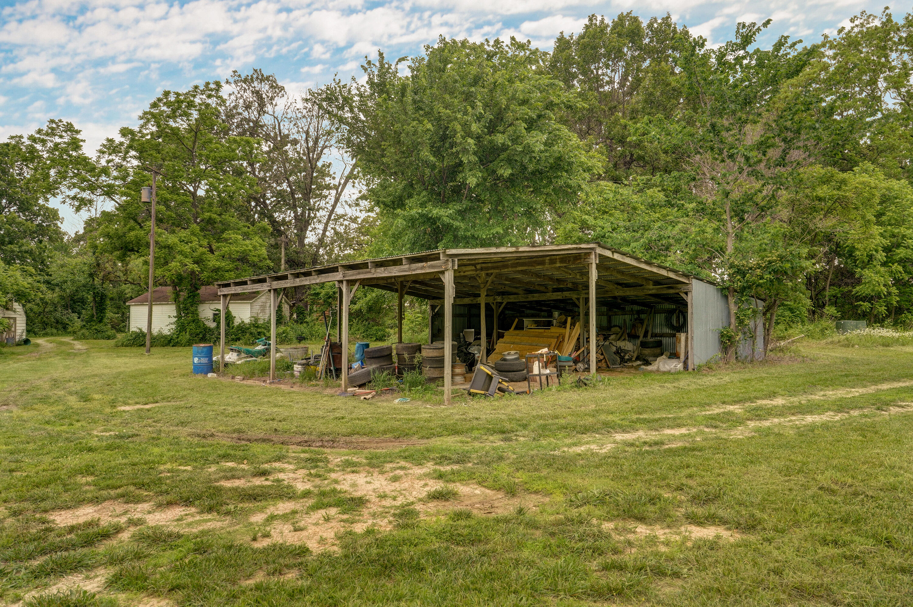 730 Airport Road Property Photo 14