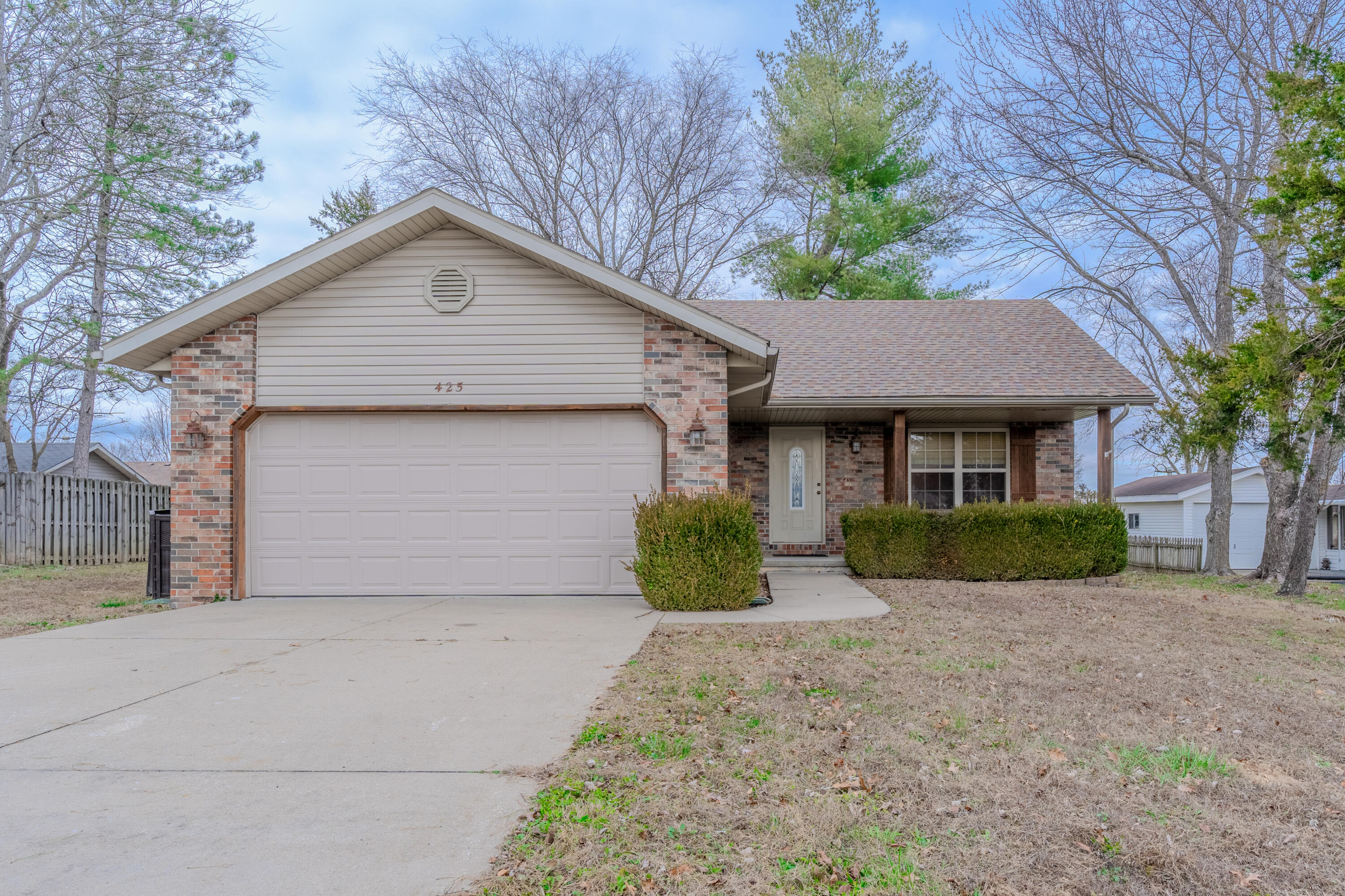 425 Kentling Avenue Property Photo