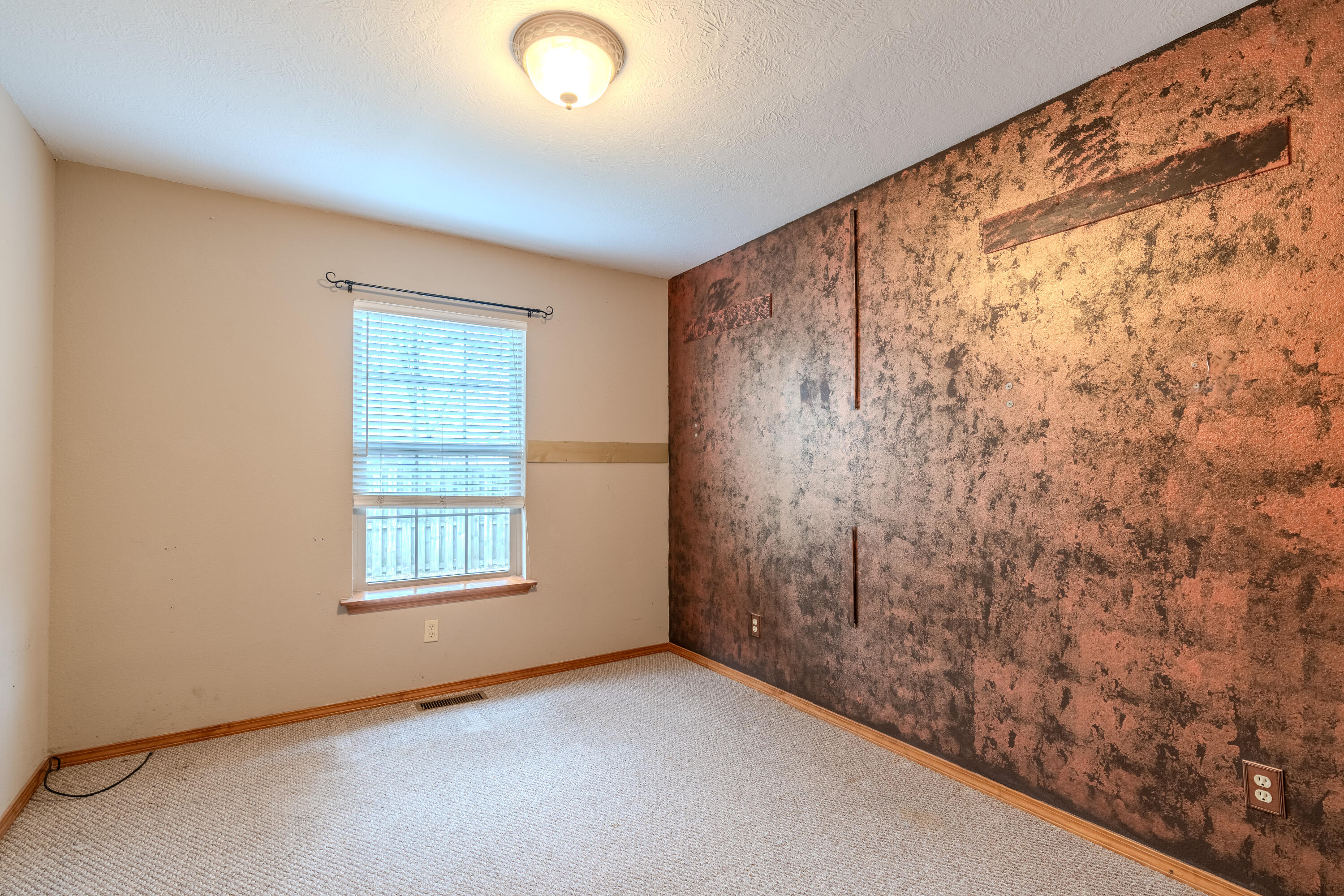 425 Kentling Avenue Property Photo 12