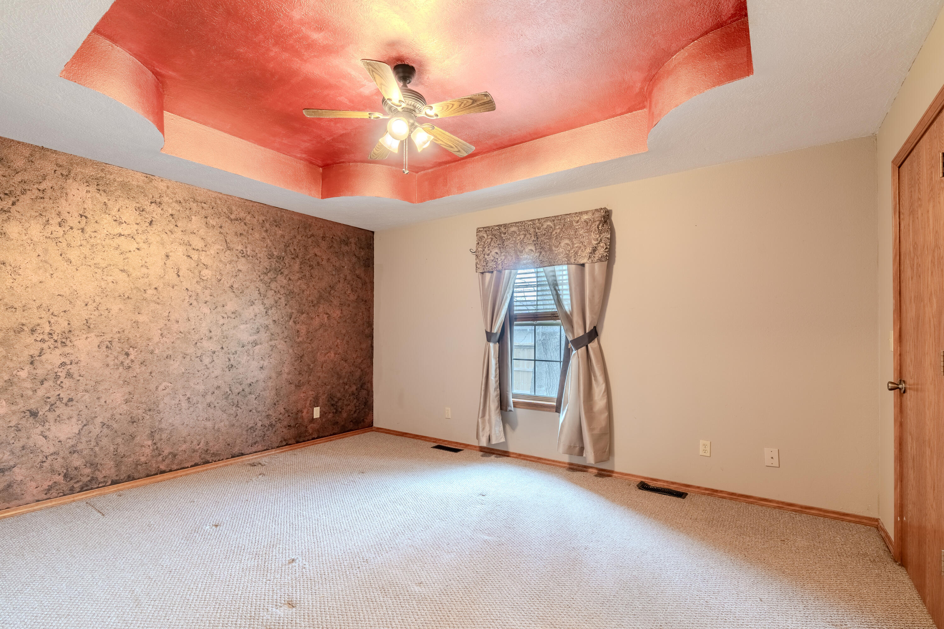 425 Kentling Avenue Property Photo 17