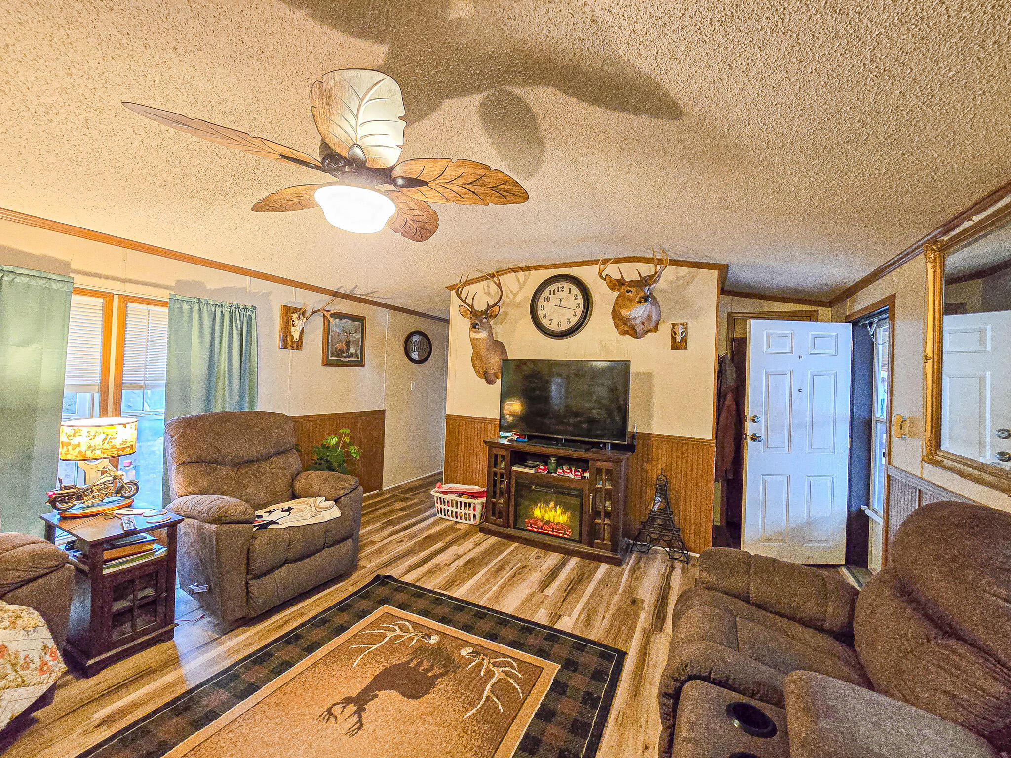 26551 Easy Street Property Photo 7