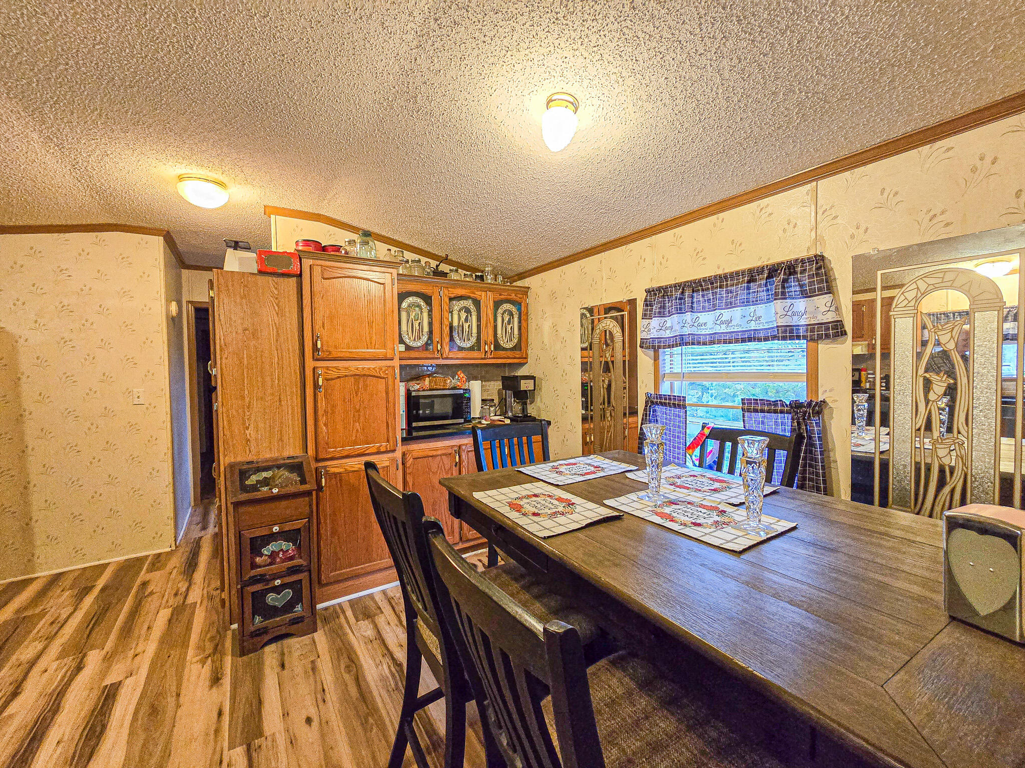 26551 Easy Street Property Photo 8