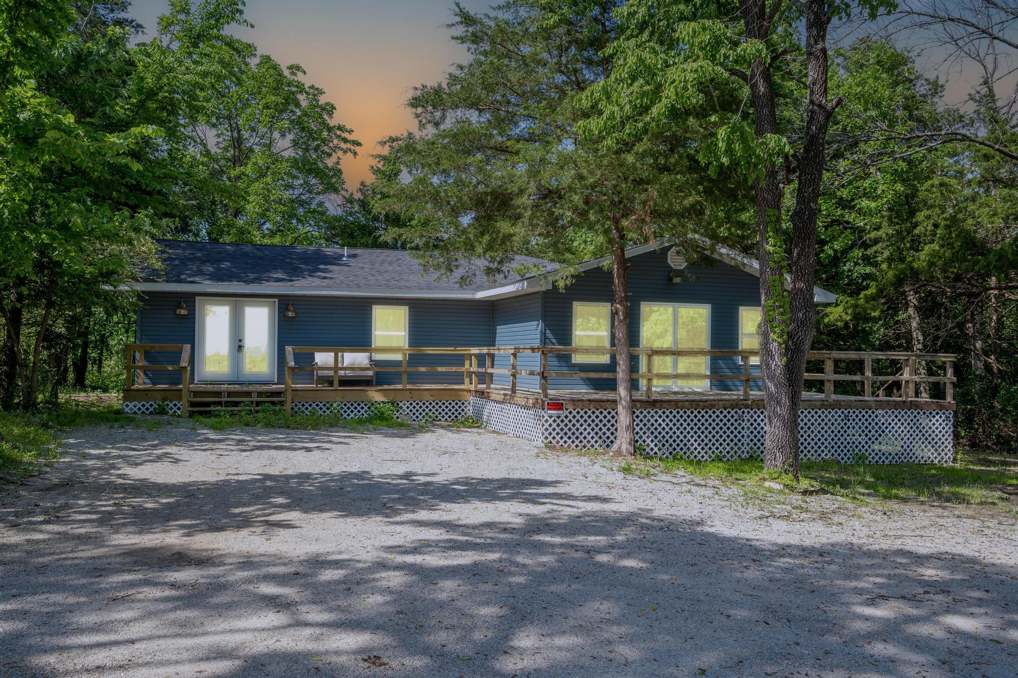 3050 Montague Lane Property Photo 4