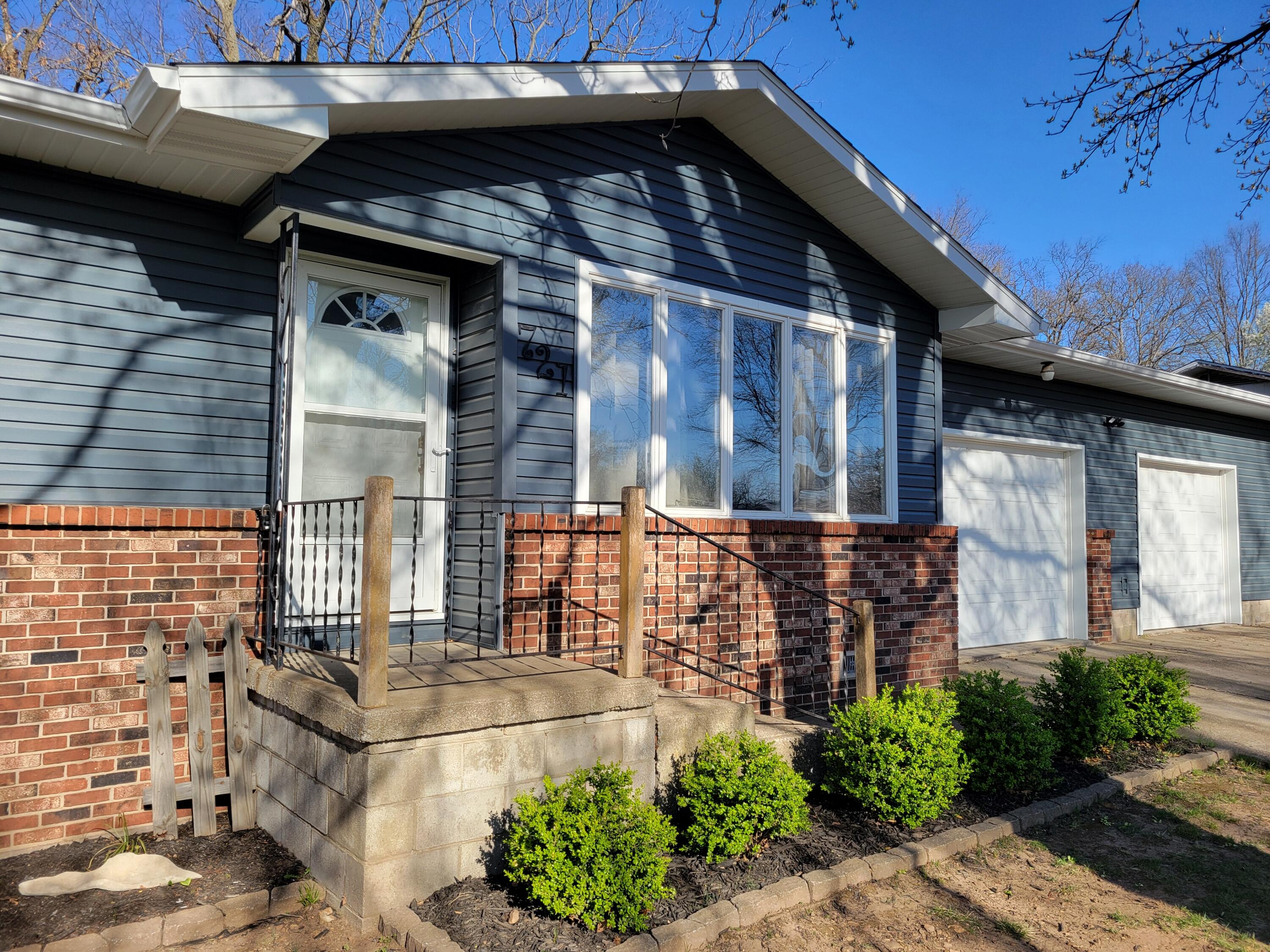 721 North Terrace Lane Property Photo 1