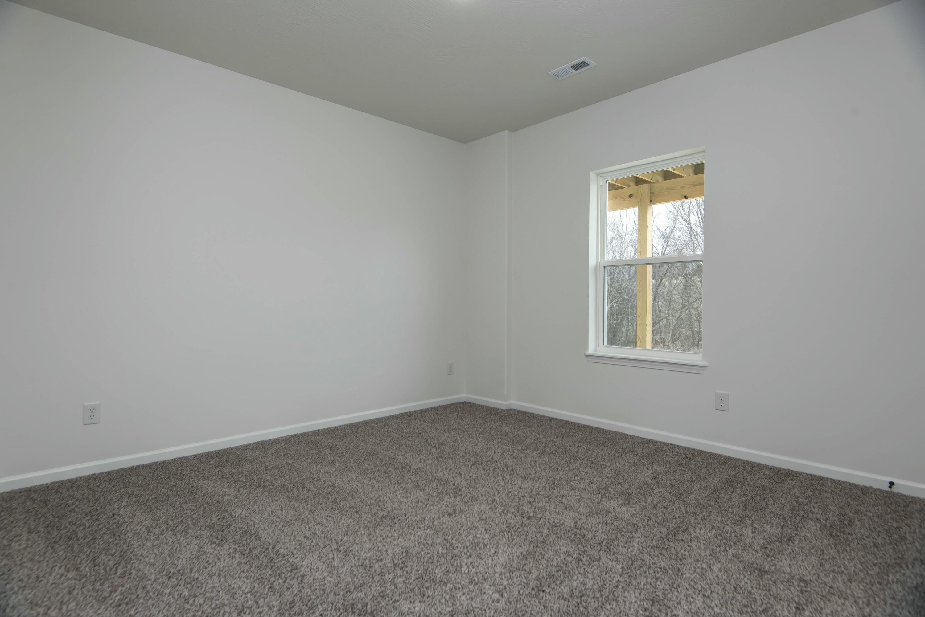 2000 South Edgewood Court Property Photo 27