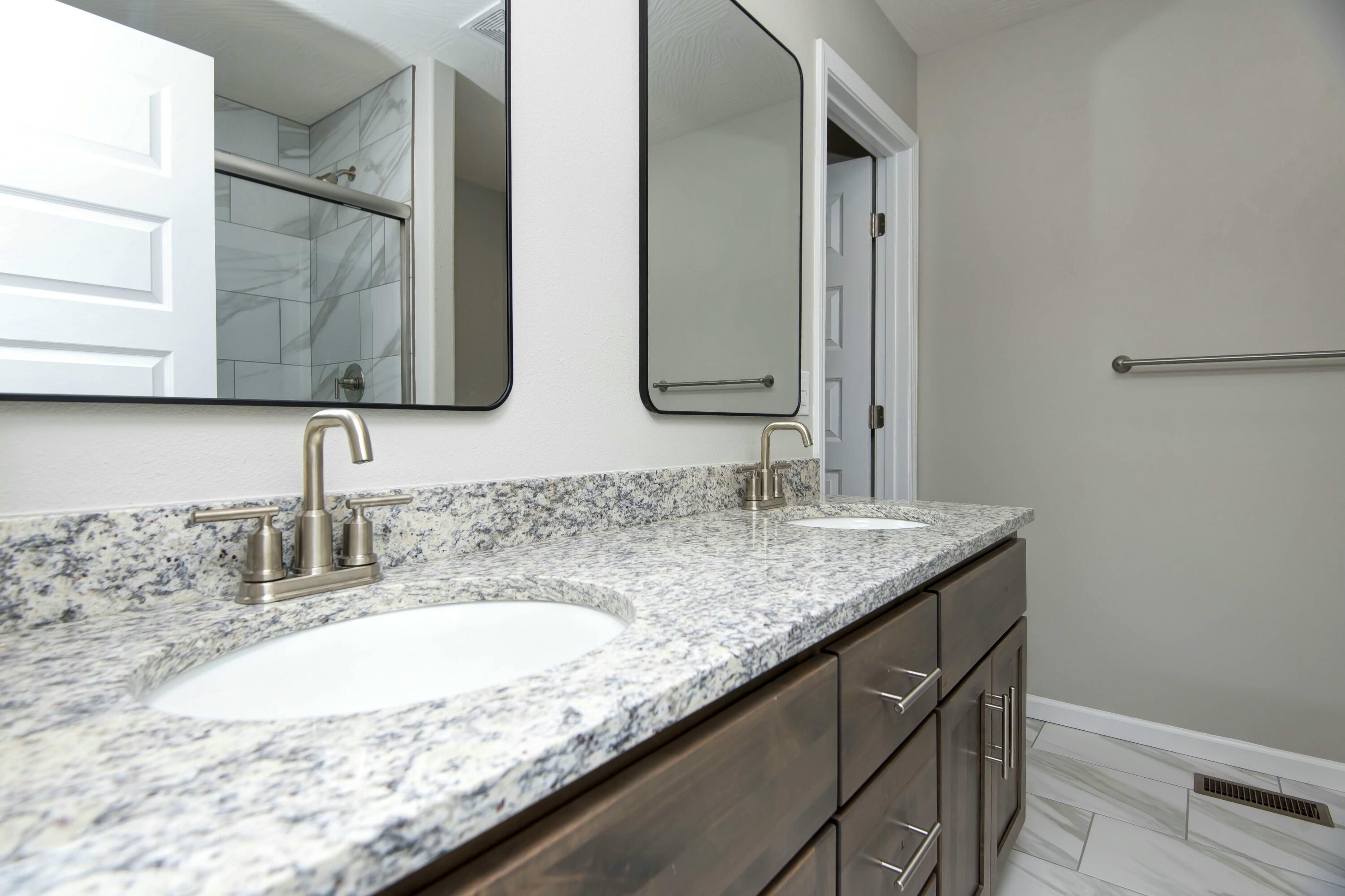 2011 South Edgewood Court Property Photo 6