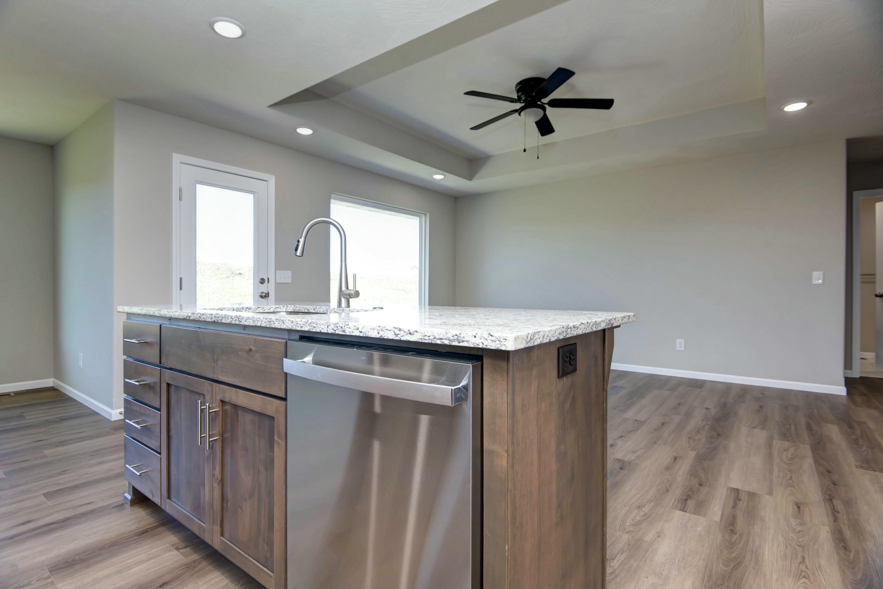 2011 South Edgewood Court Property Photo 8