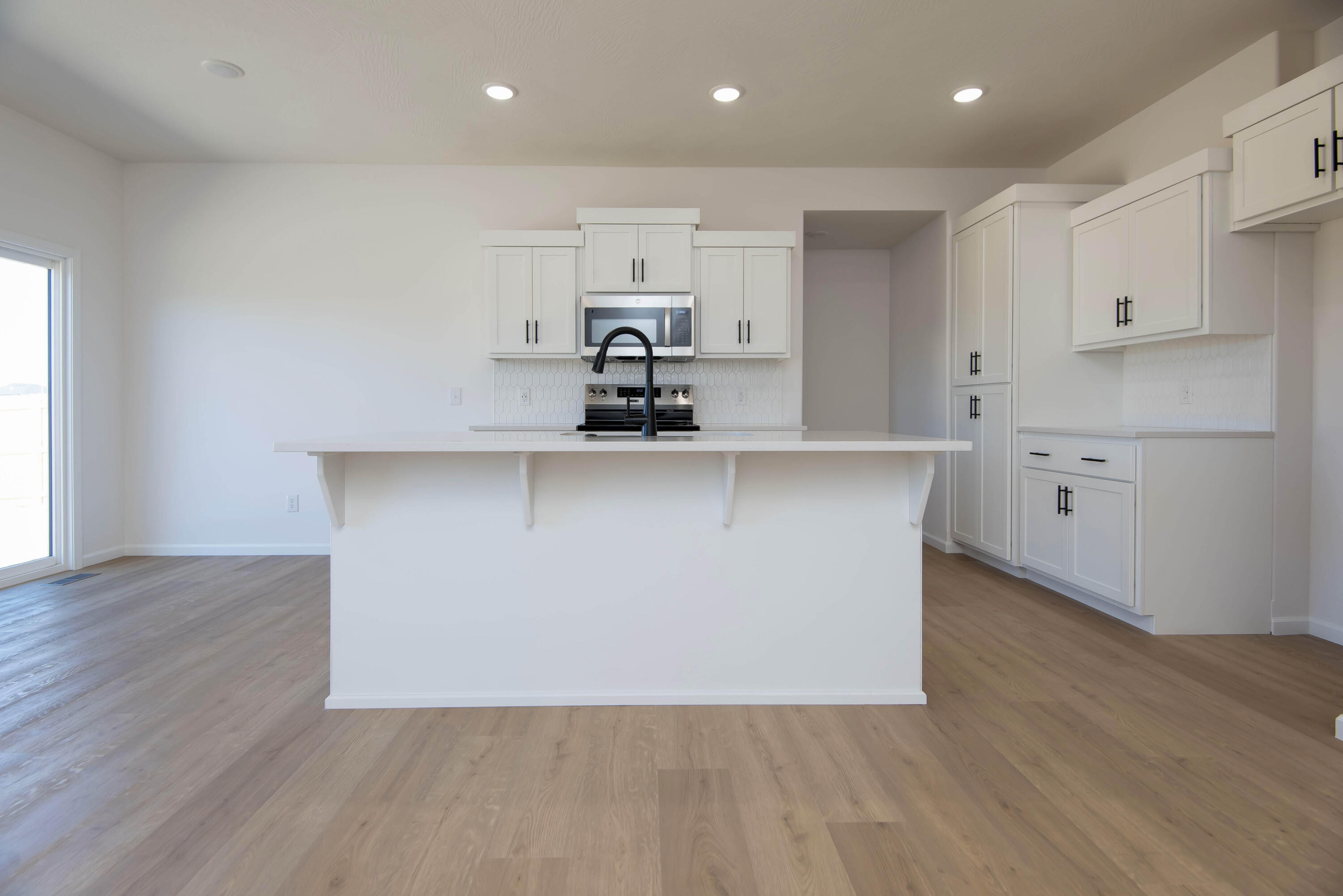 2101 South Edgewood Court Property Photo 4