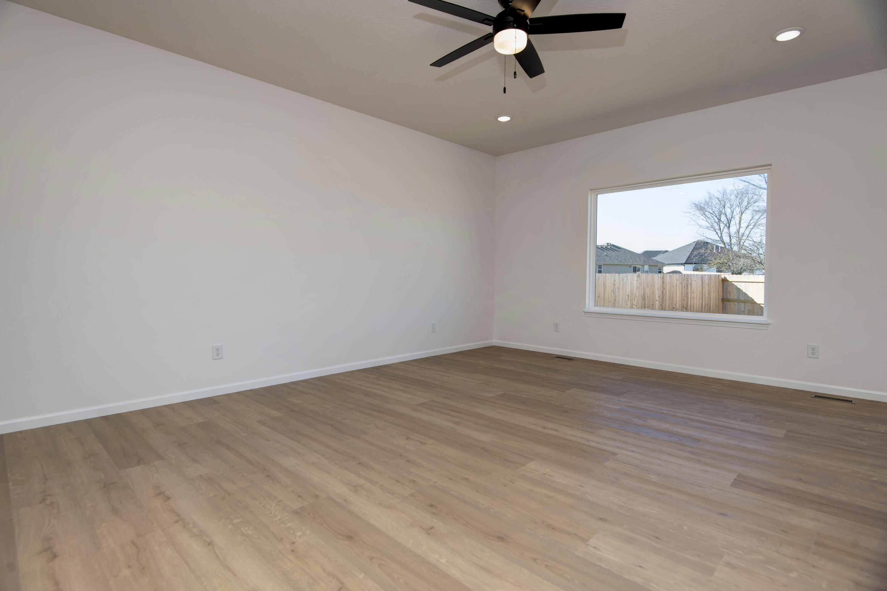 2101 South Edgewood Court Property Photo 12