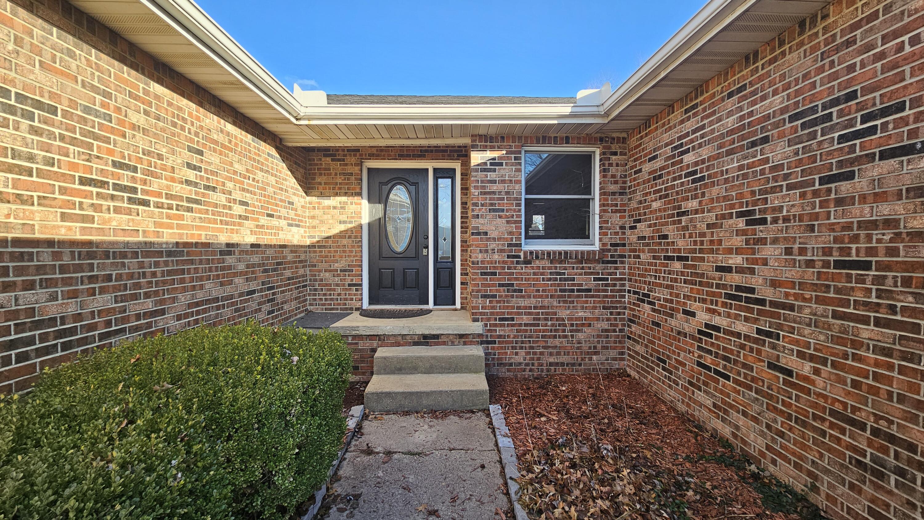 1200 North Hovis Street Property Photo 2