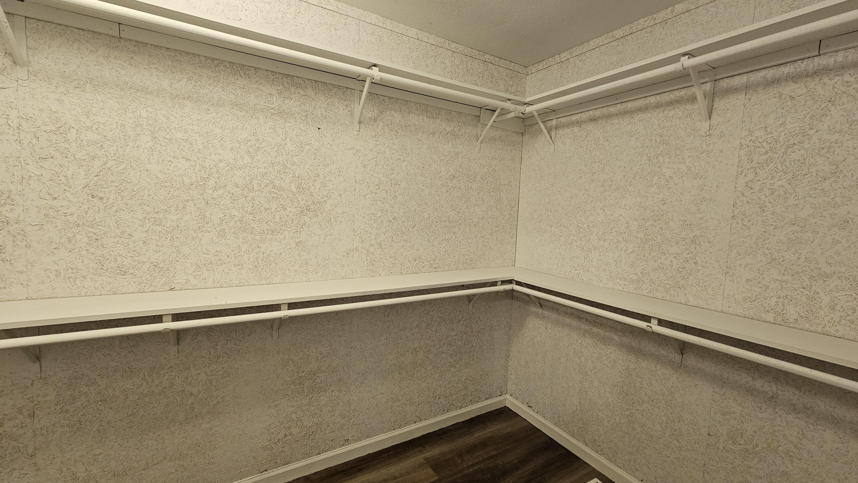 1200 North Hovis Street Property Photo 18
