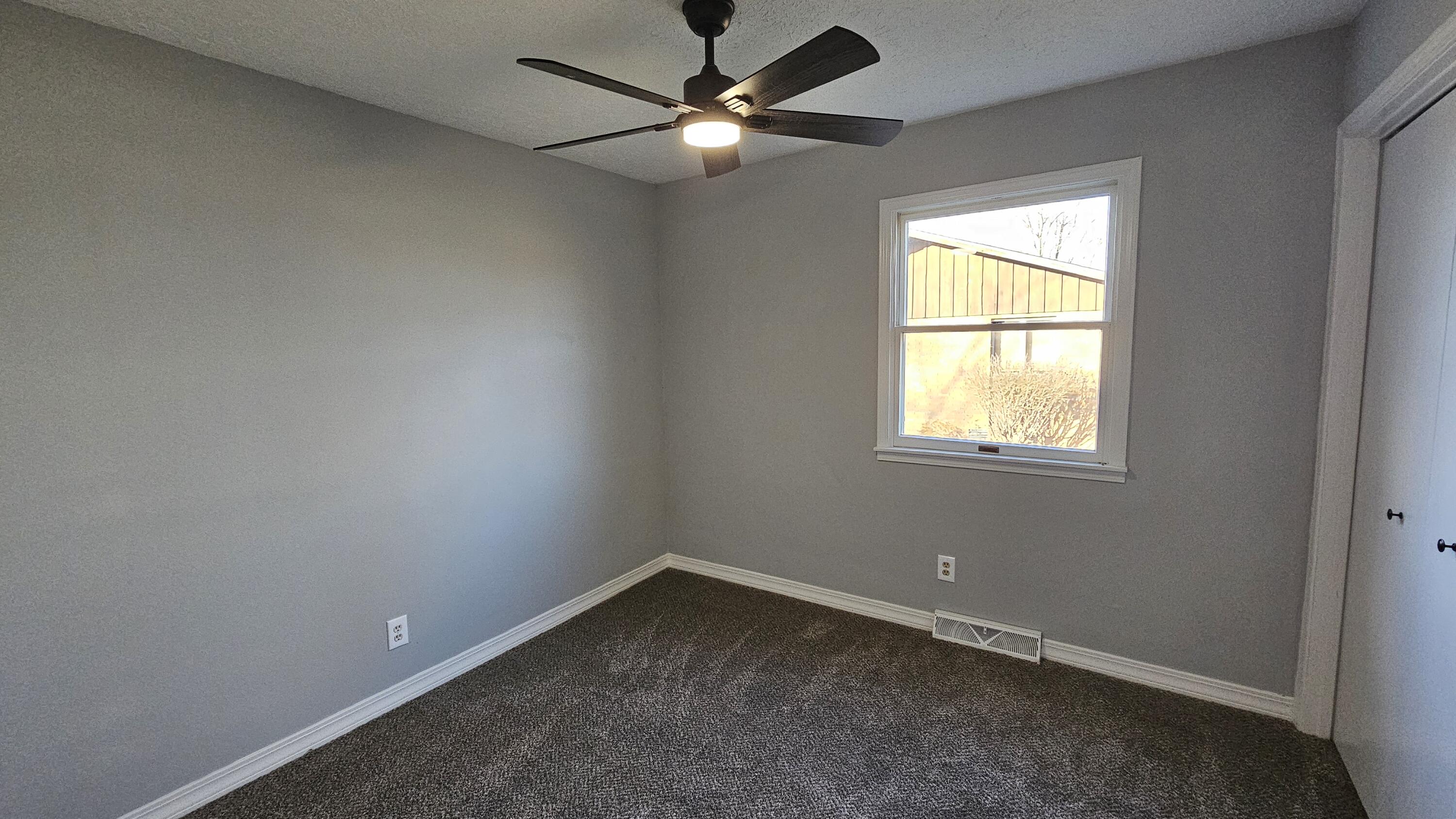 1200 North Hovis Street Property Photo 20
