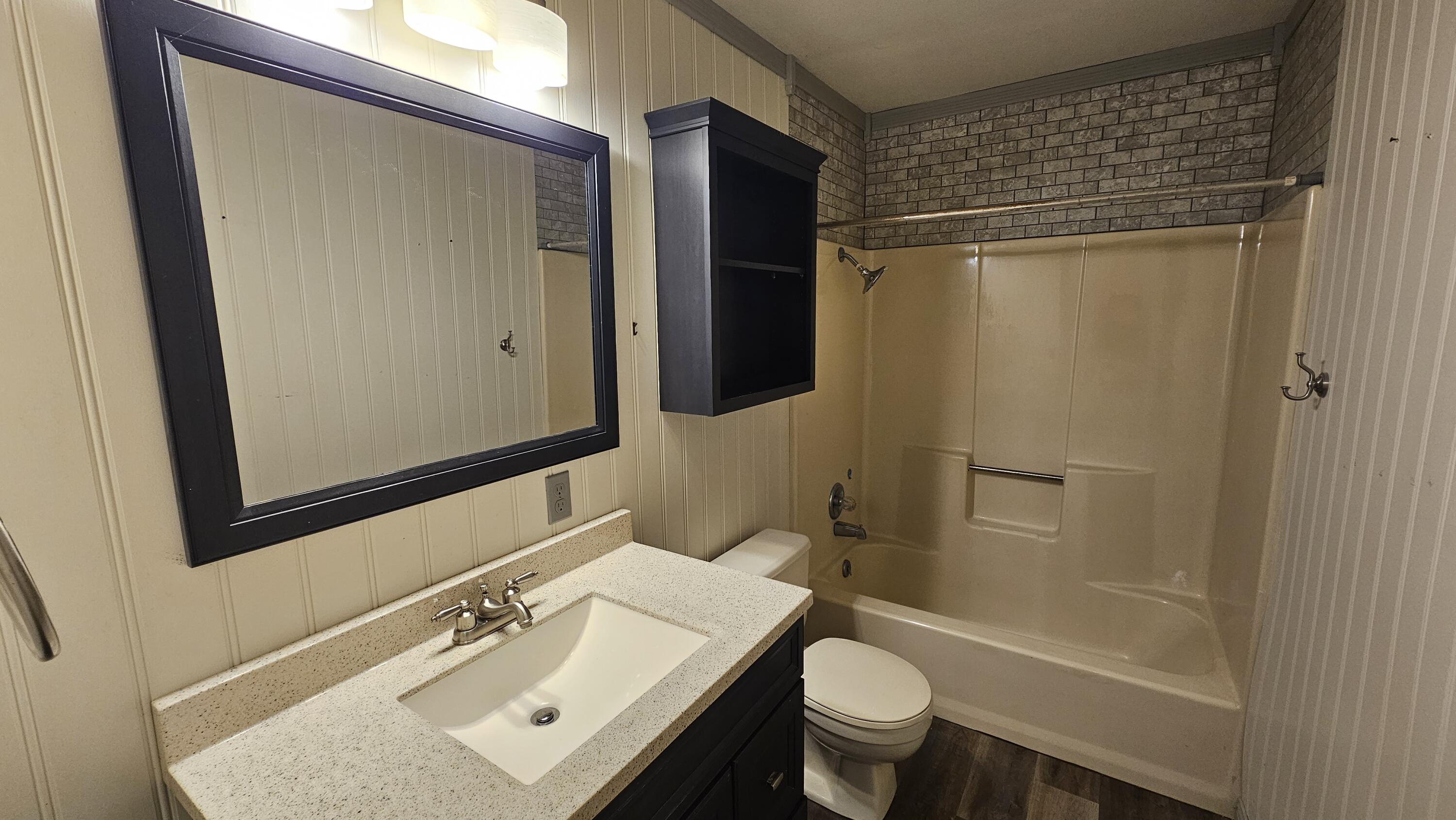1200 North Hovis Street Property Photo 21