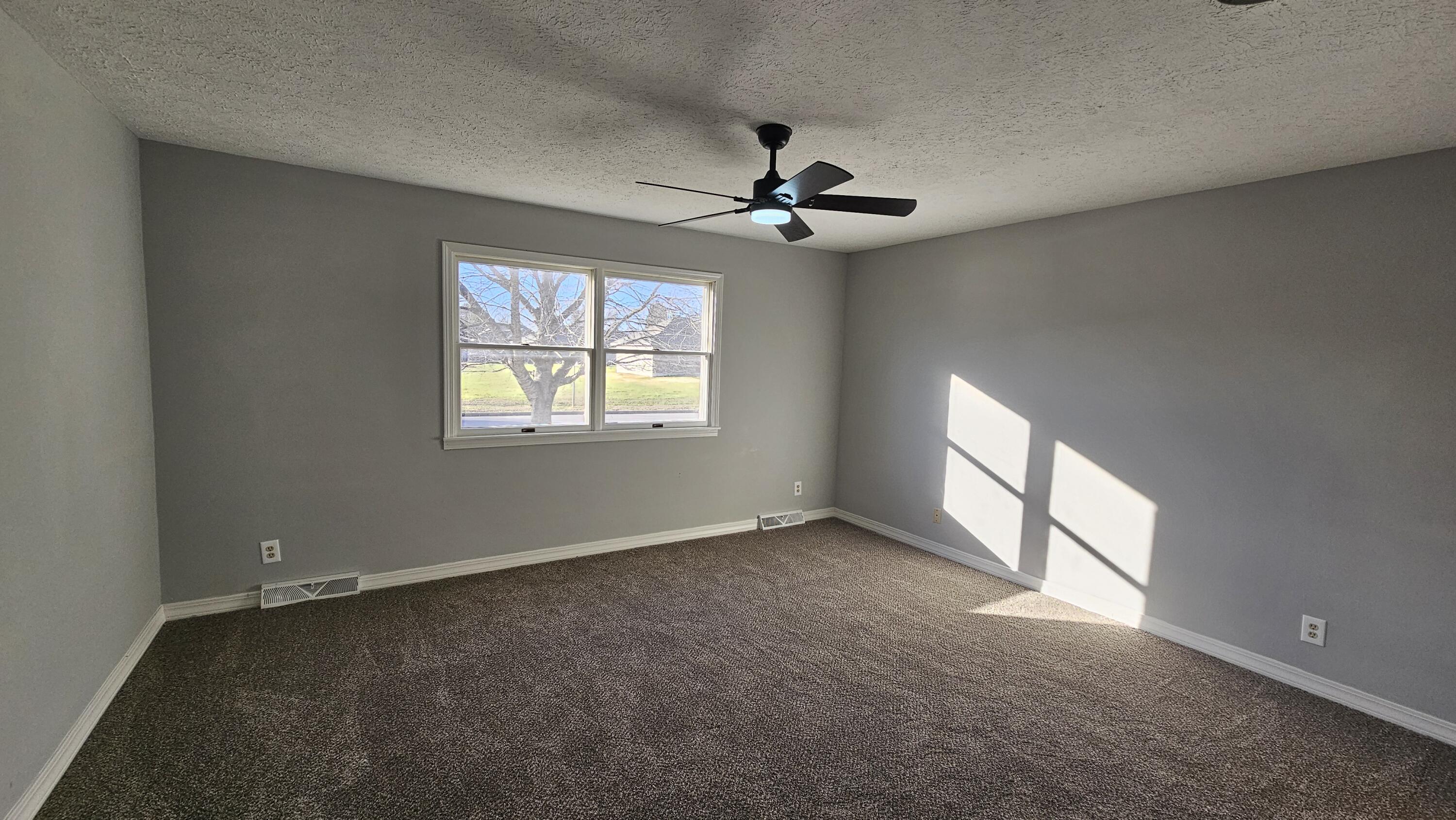 1200 North Hovis Street Property Photo 22