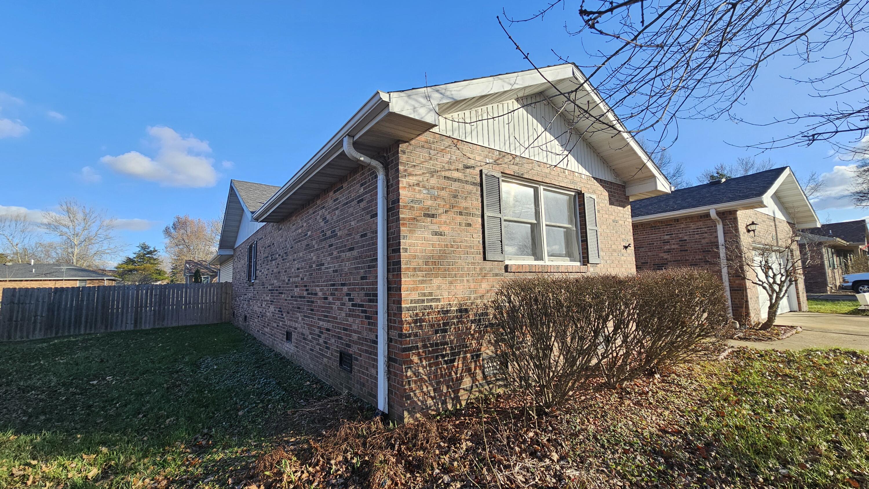 1200 North Hovis Street Property Photo 28
