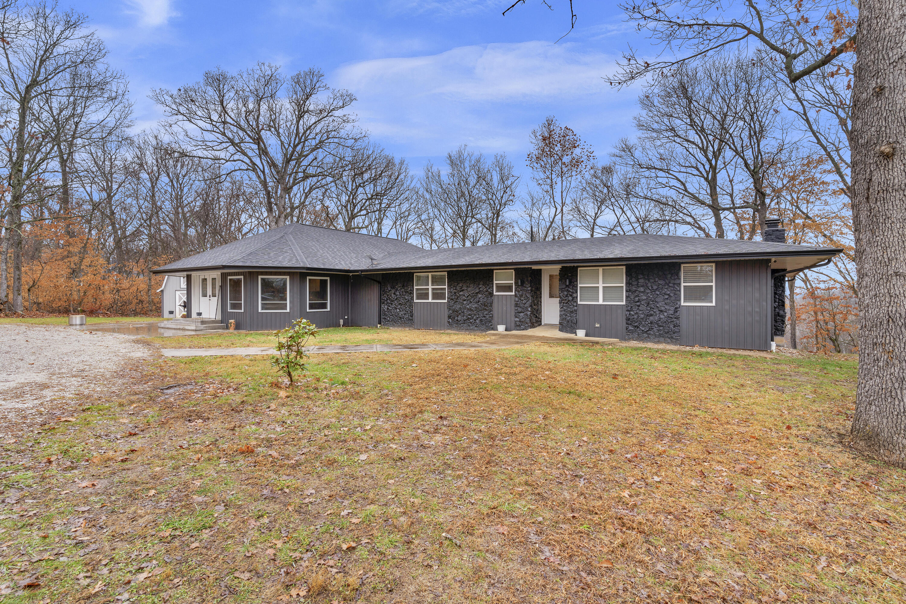 1369 East 398th Road Property Photo 6