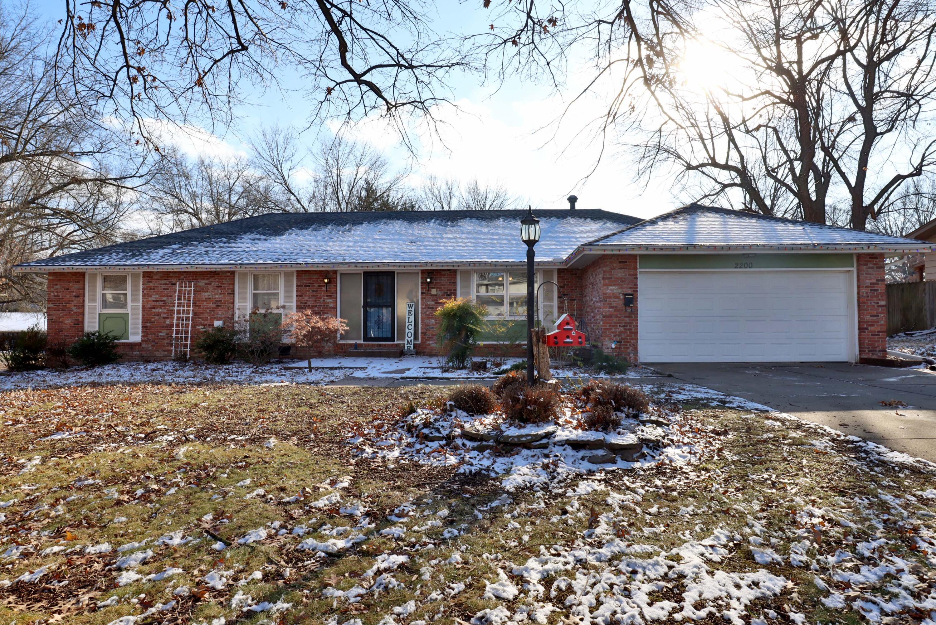 Crestview Estates Real Estate Listings Main Image