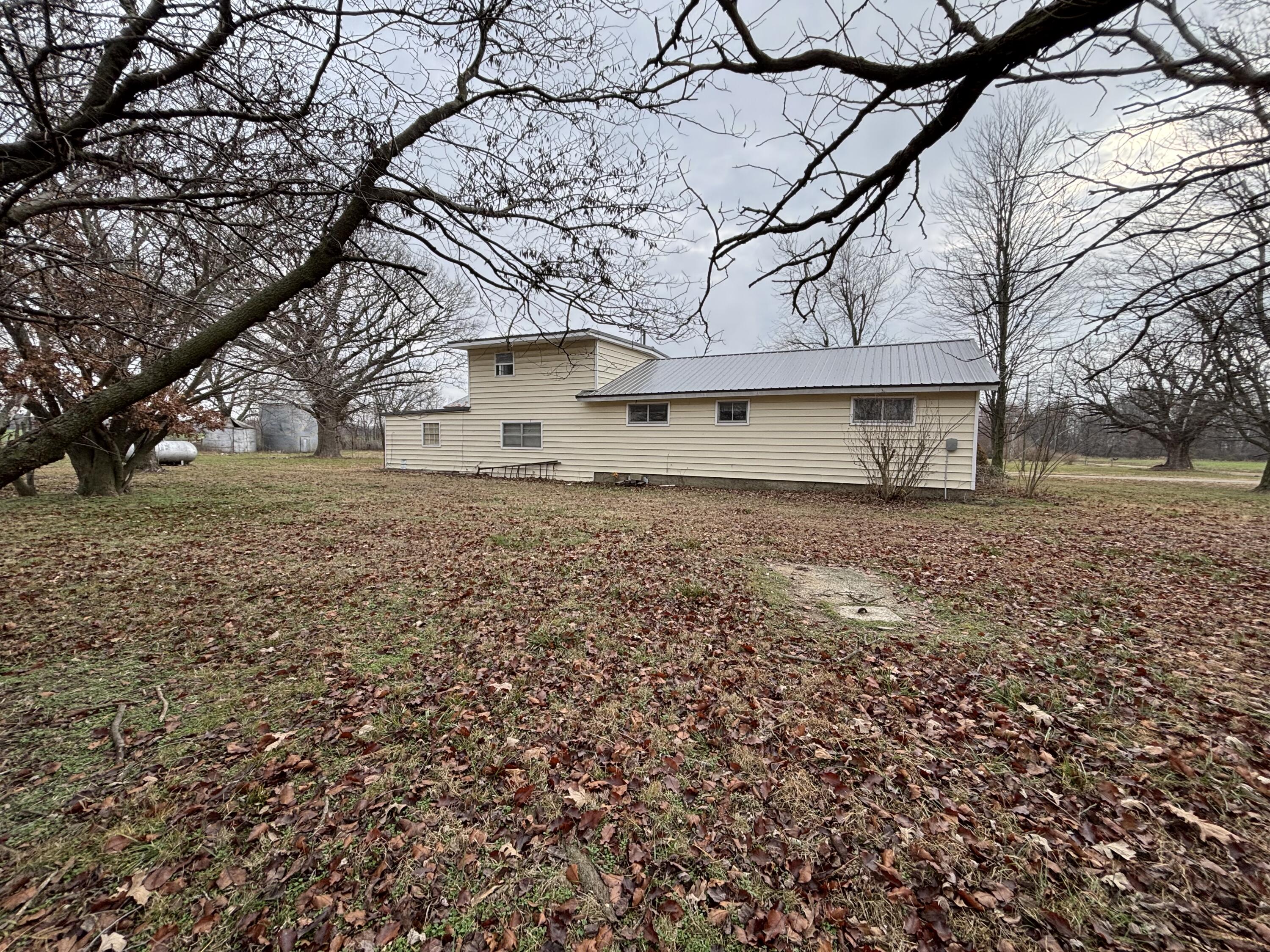 7607 Northeast 100th Street Property Photo 4