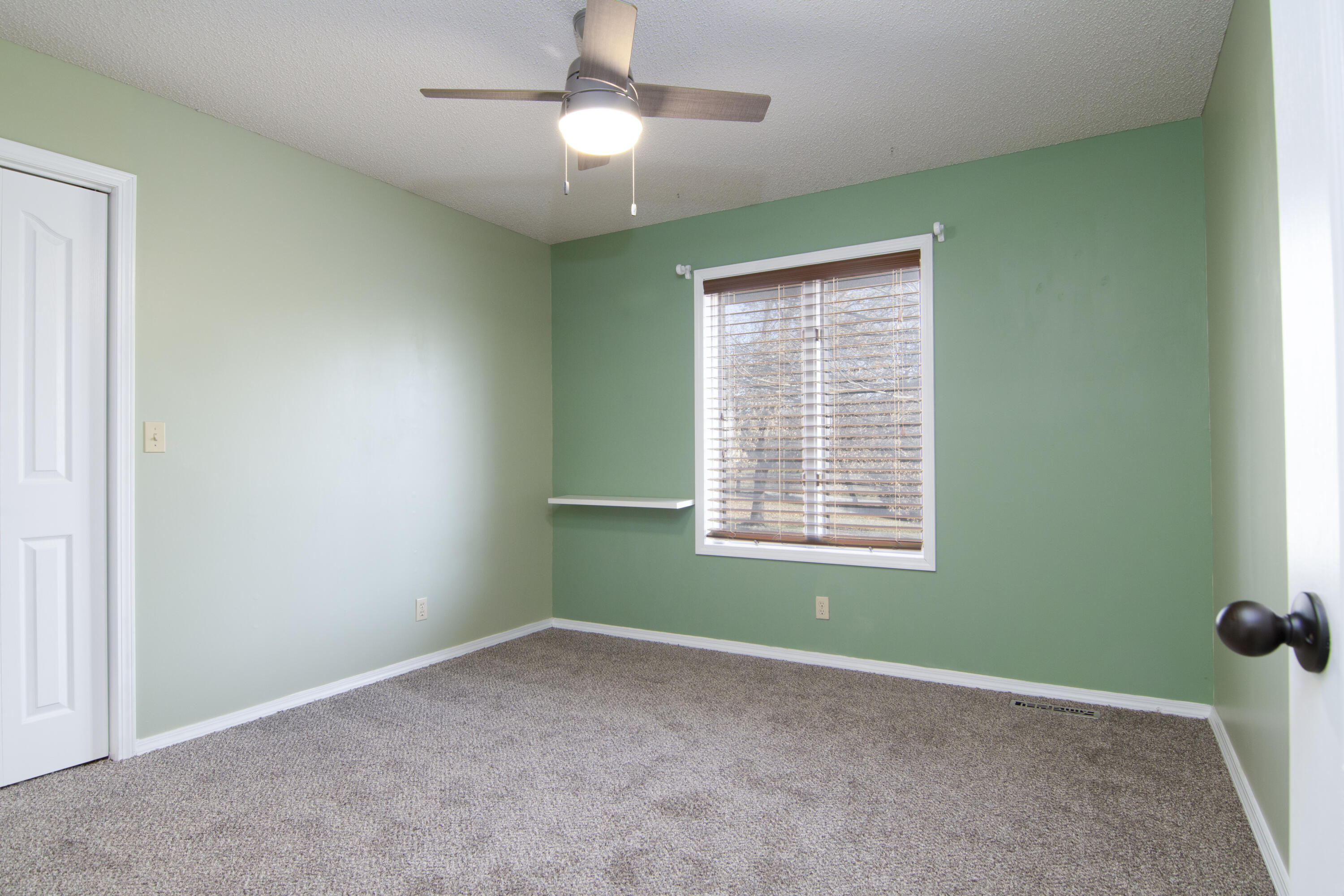 1012 West Monarch Drive Property Photo 22