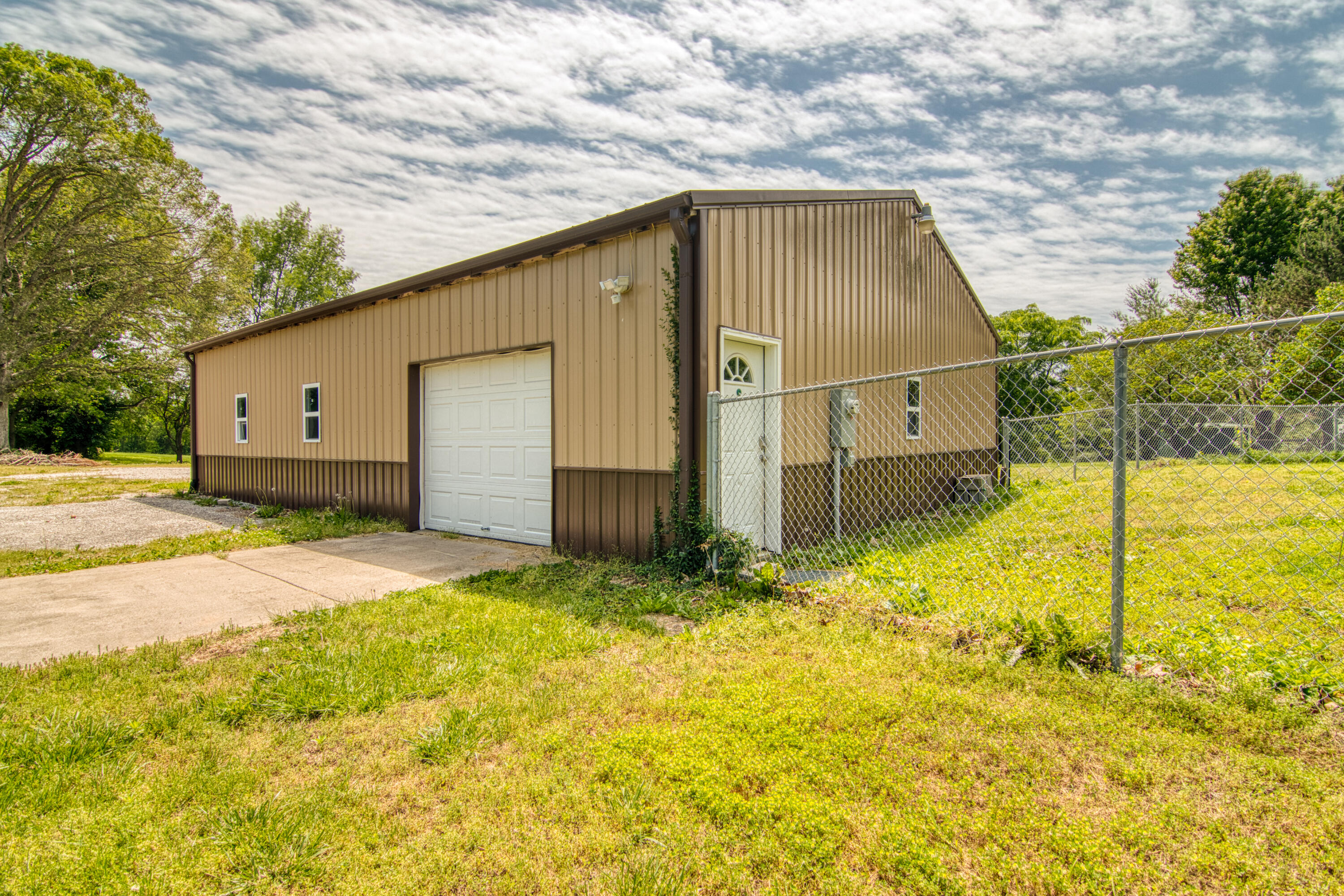 1012 West Monarch Drive Property Photo 32