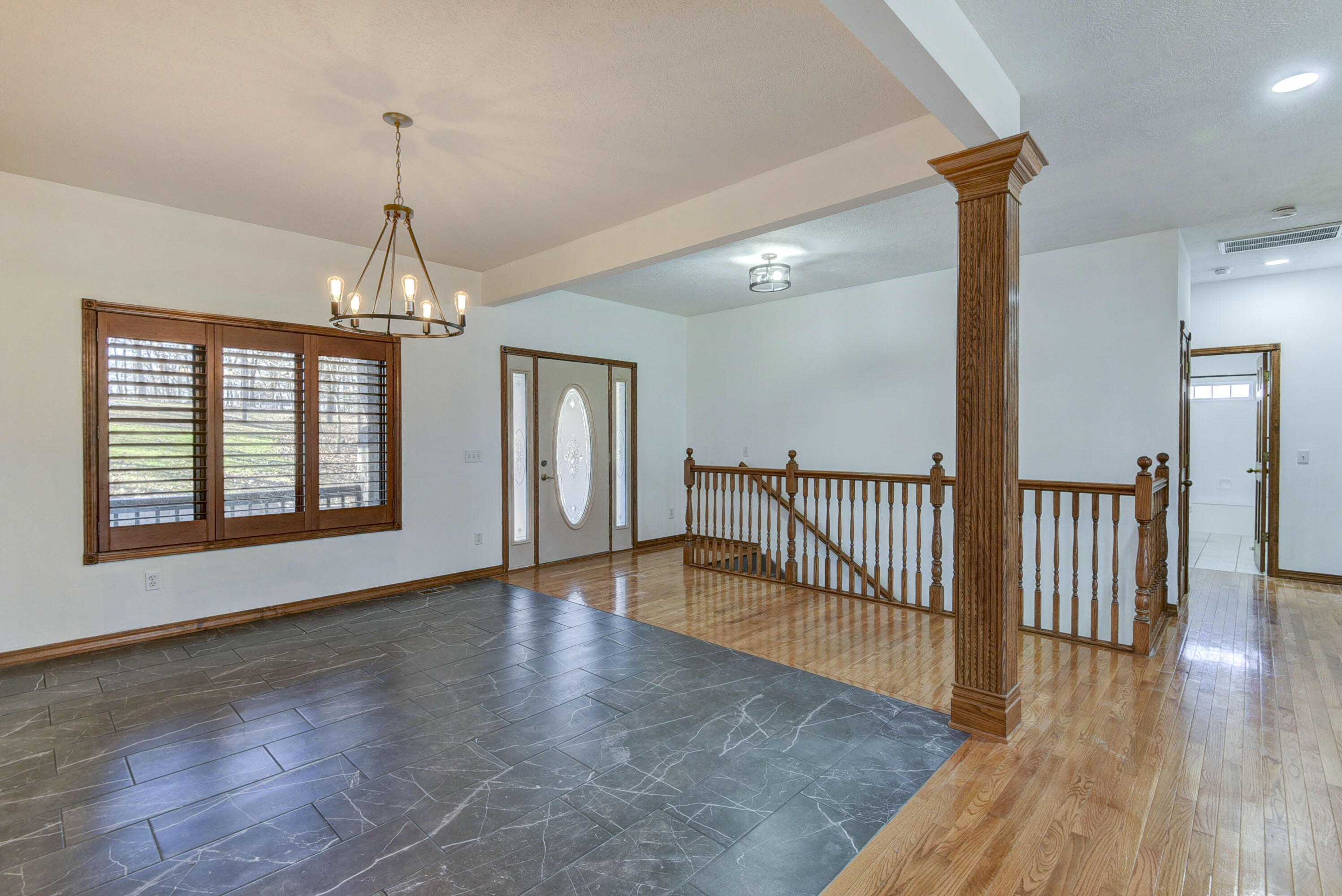 614 State Highway U Property Photo 4