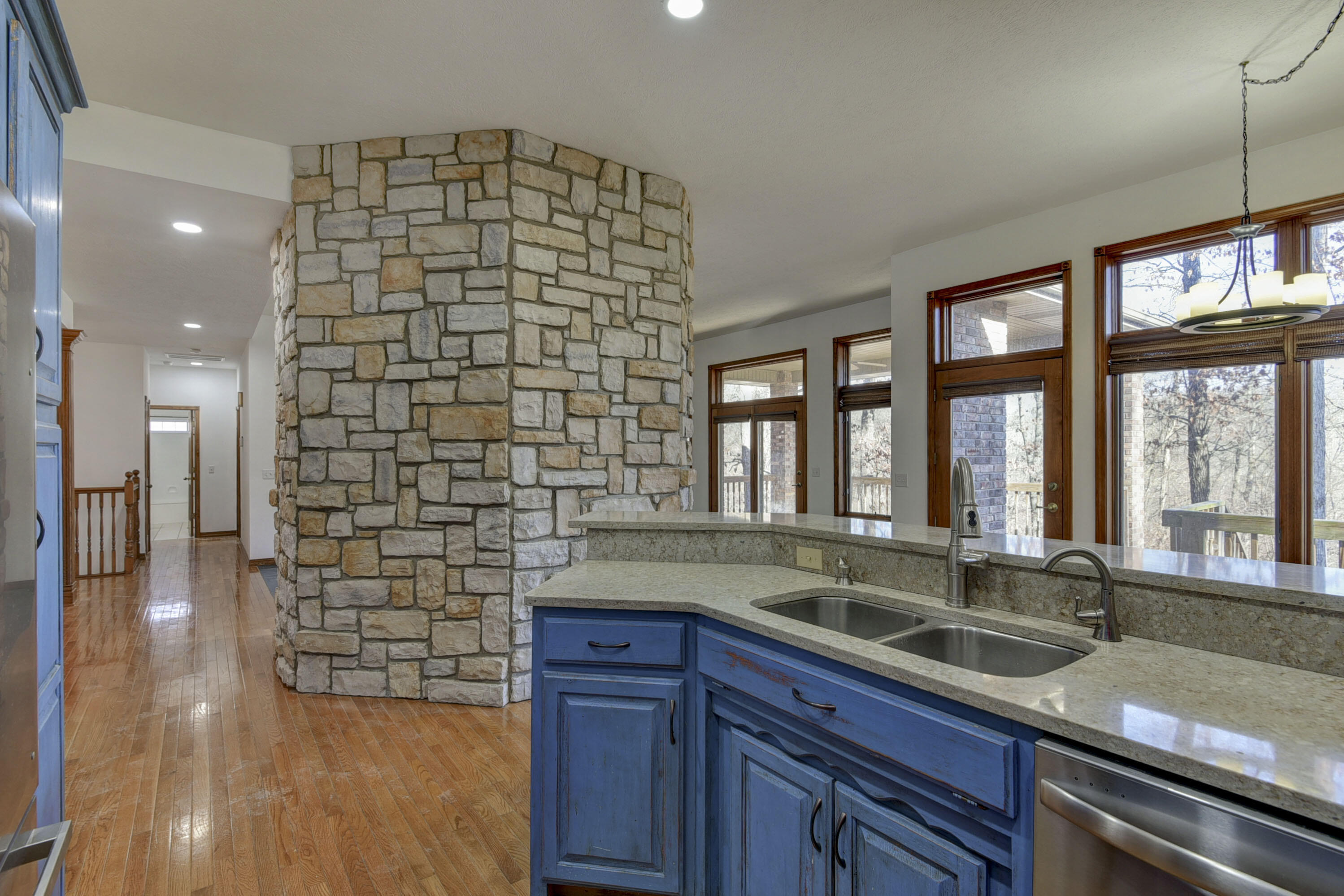 614 State Highway U Property Photo 16