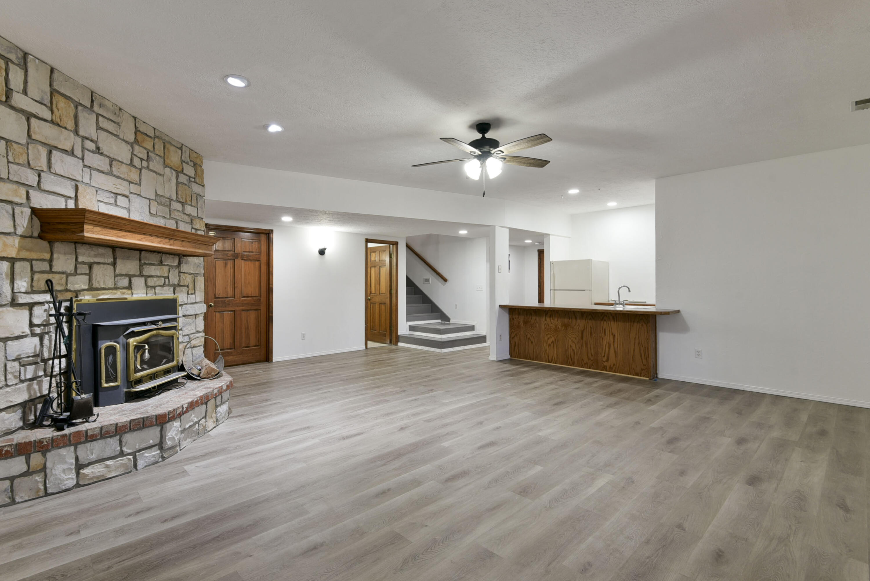 614 State Highway U Property Photo 33