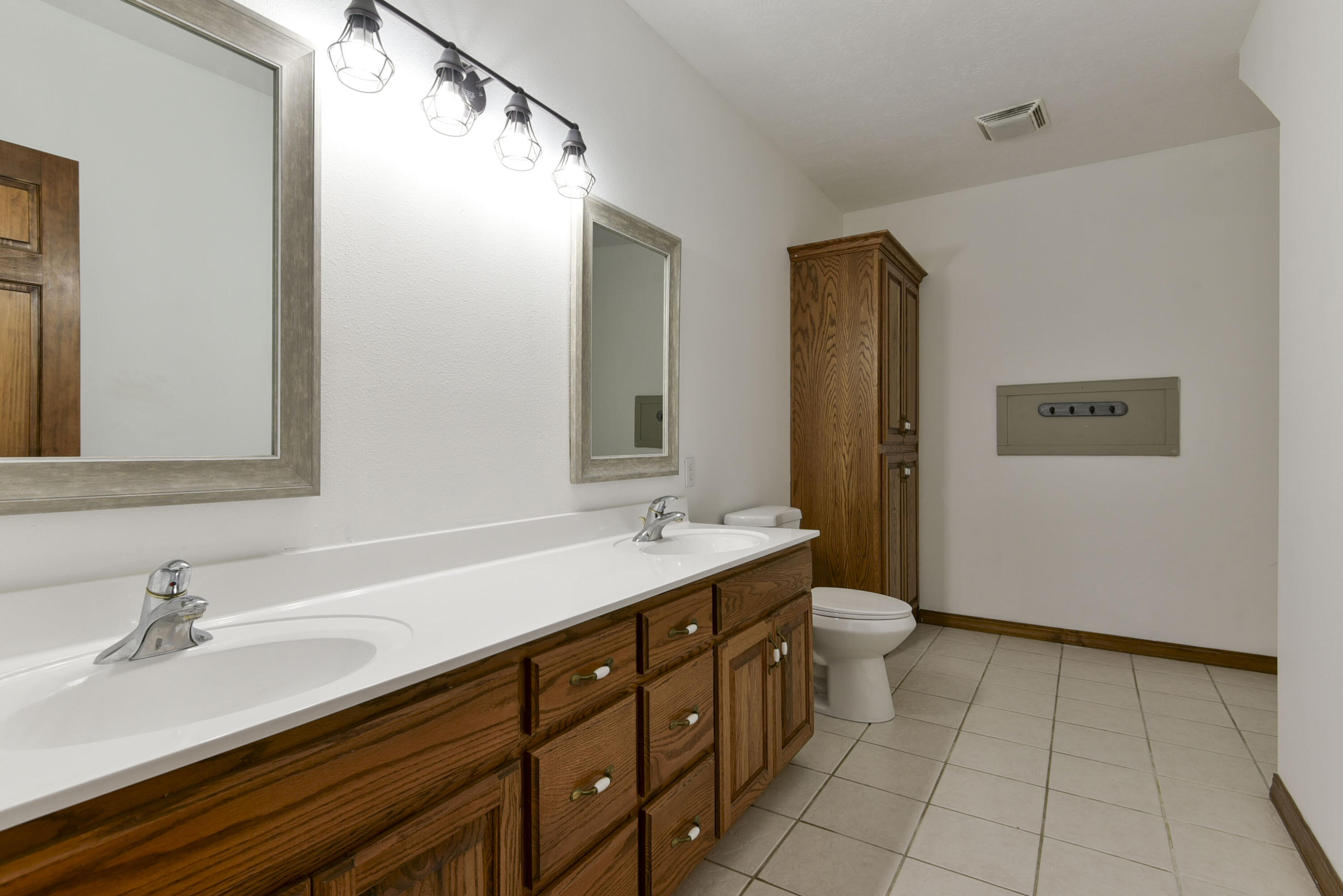 614 State Highway U Property Photo 37