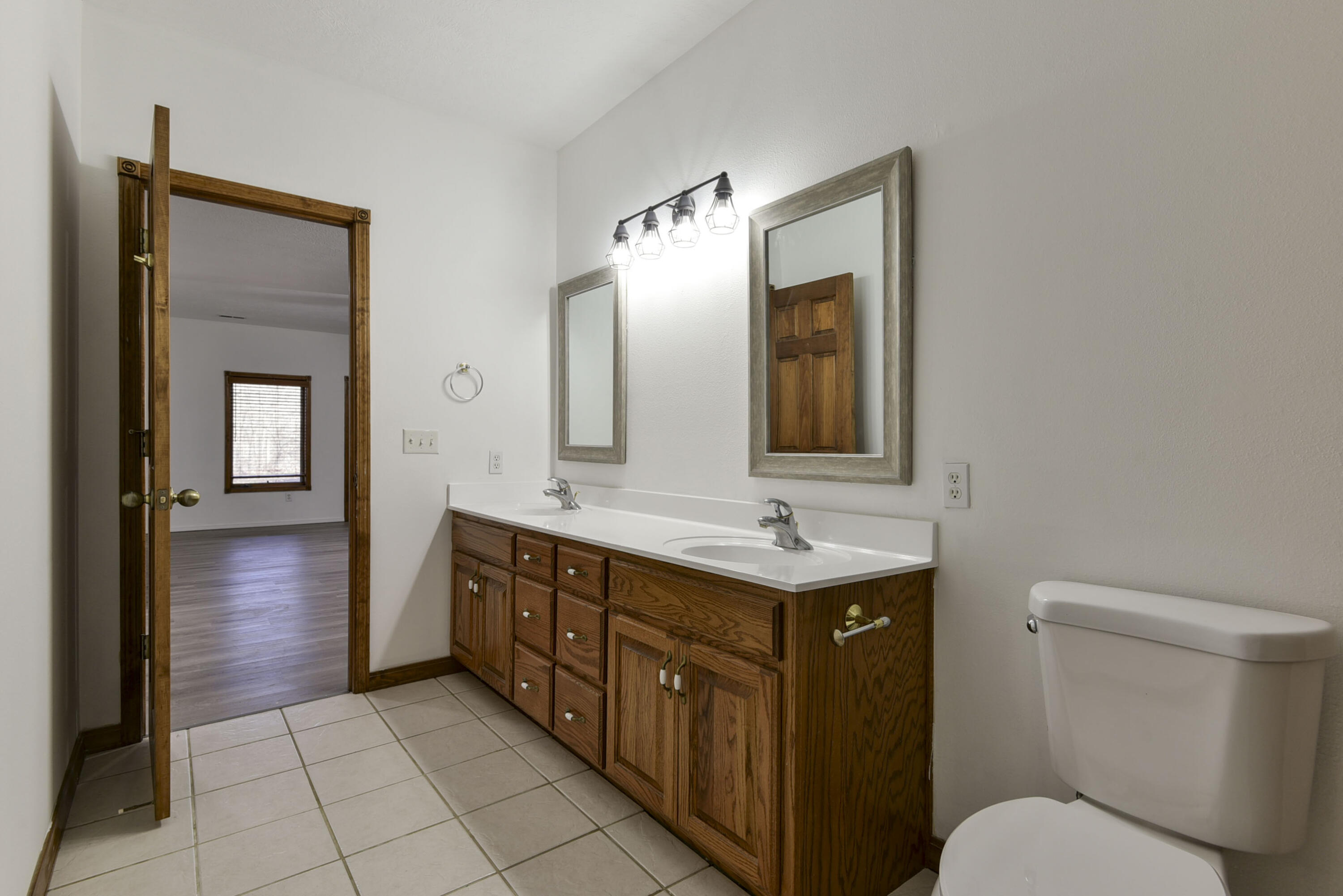 614 State Highway U Property Photo 39